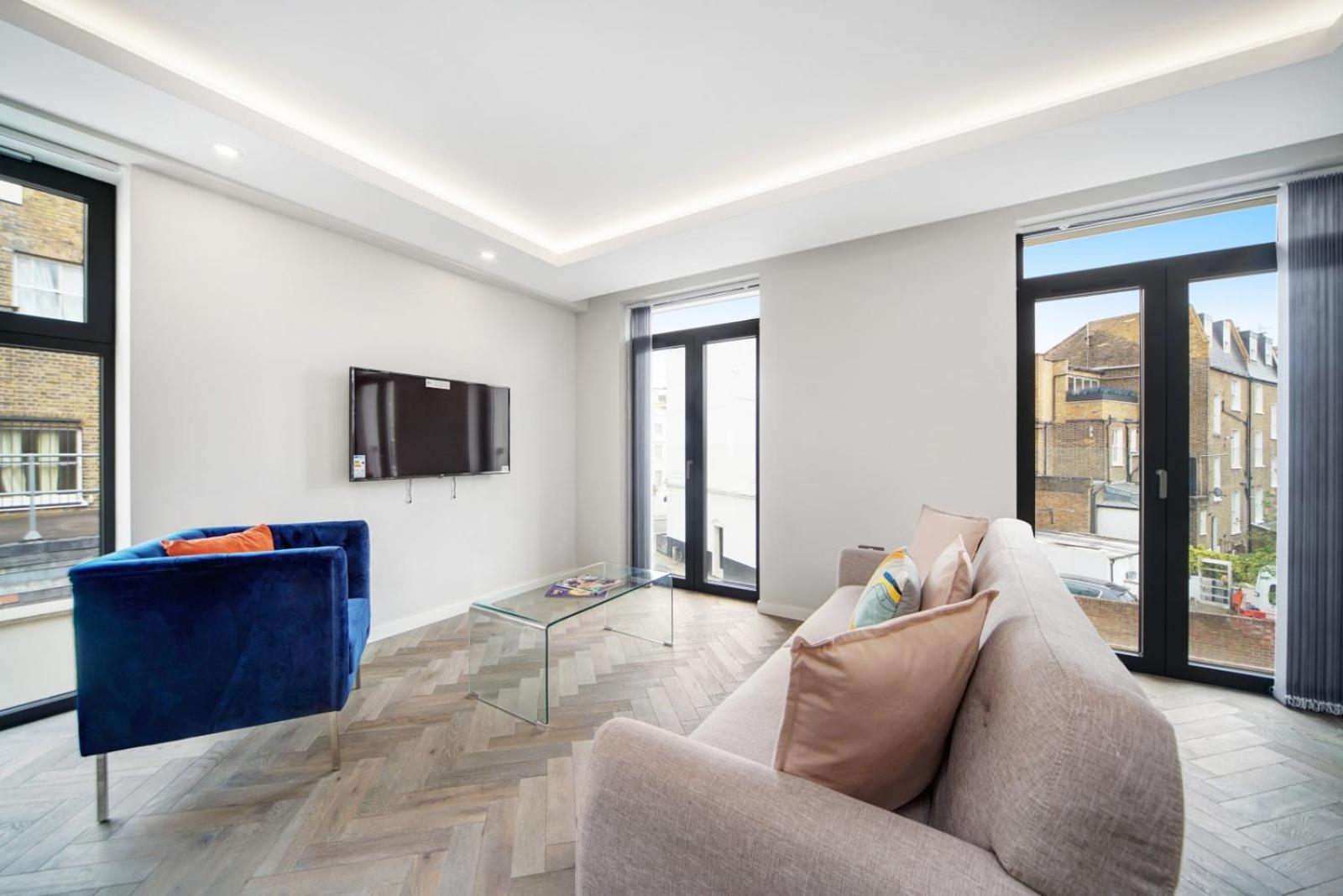 Two Bedroom Deluxe Apartment photo 2