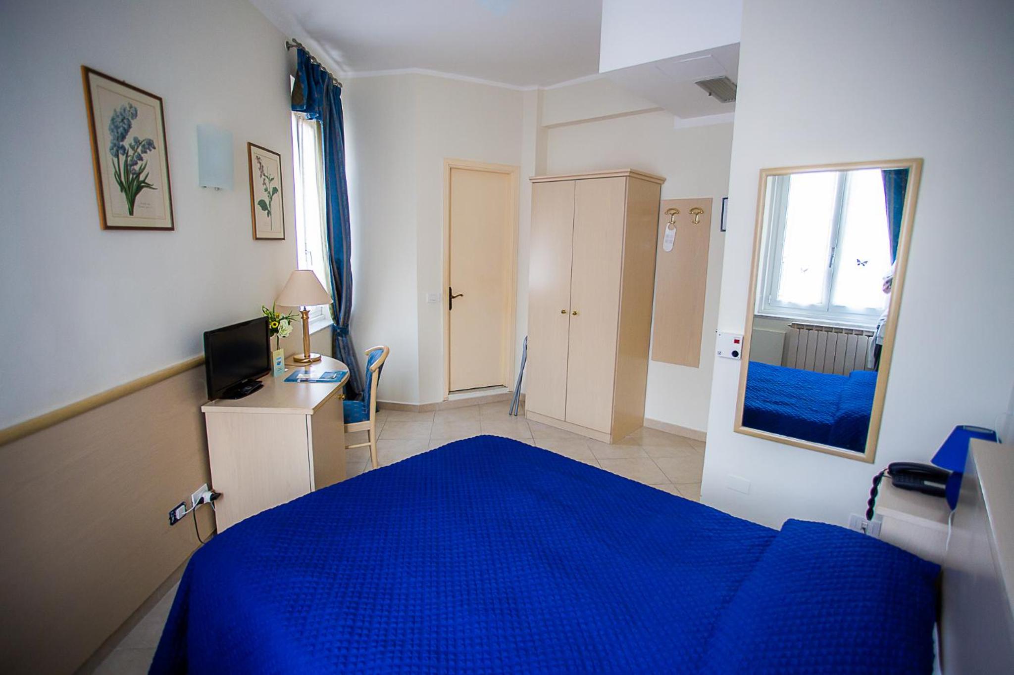 Single Room photo 1