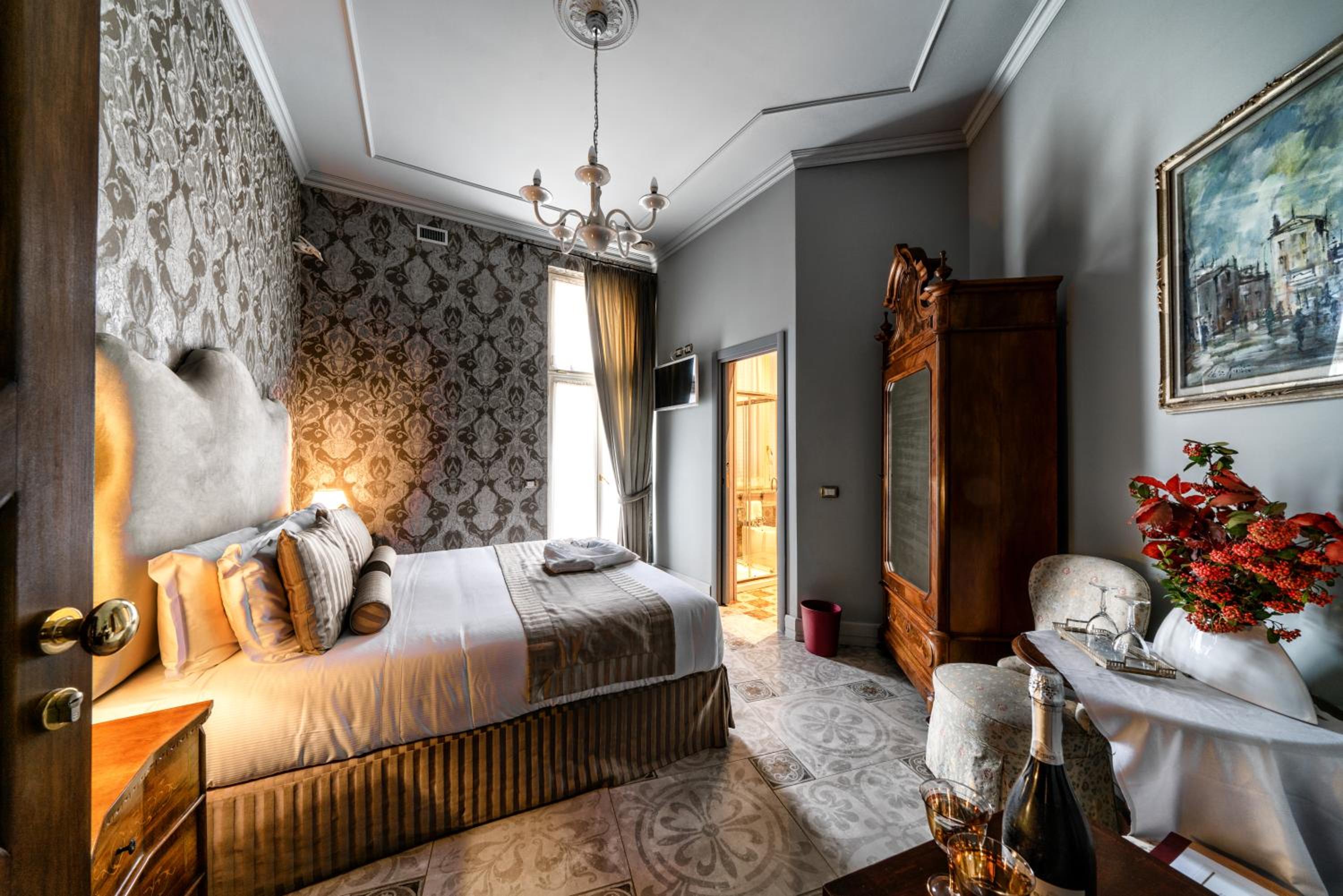 Standard Double Room photo 1