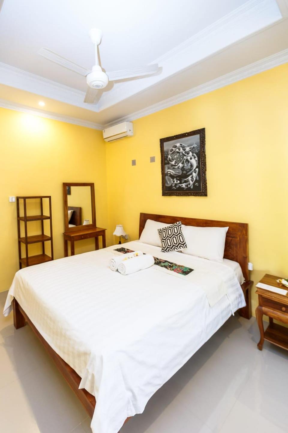 Double Room with Private Bathroom - Photo 18