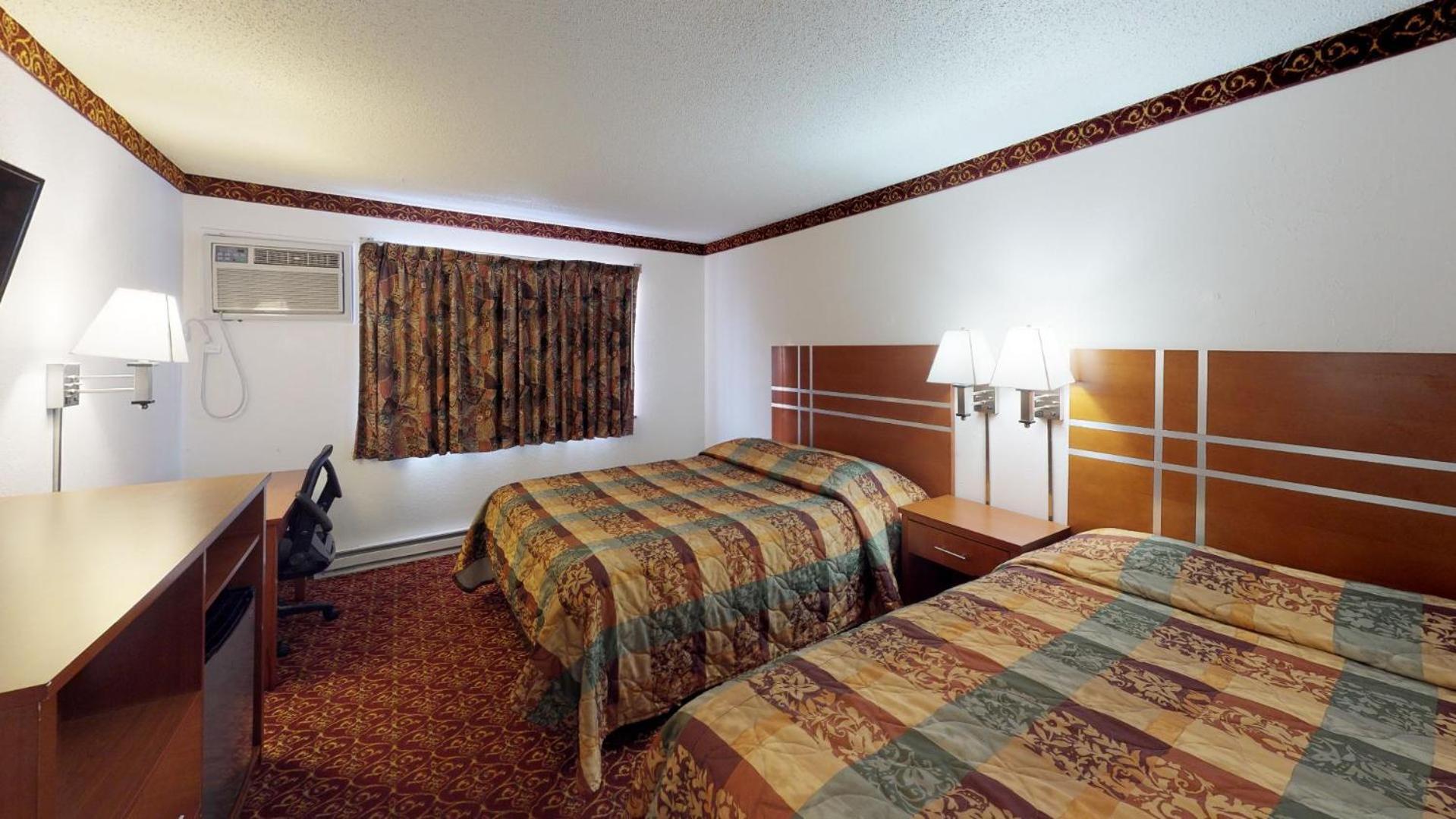 Queen Room With Two Queen Beds