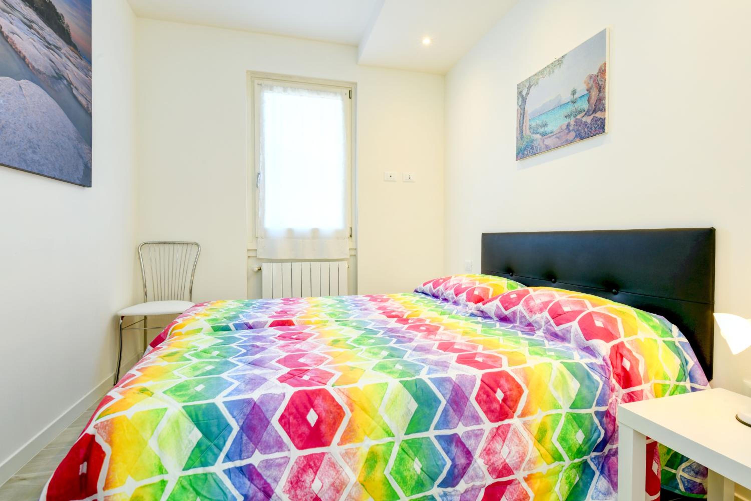 Two-Bedroom House - Photo 16