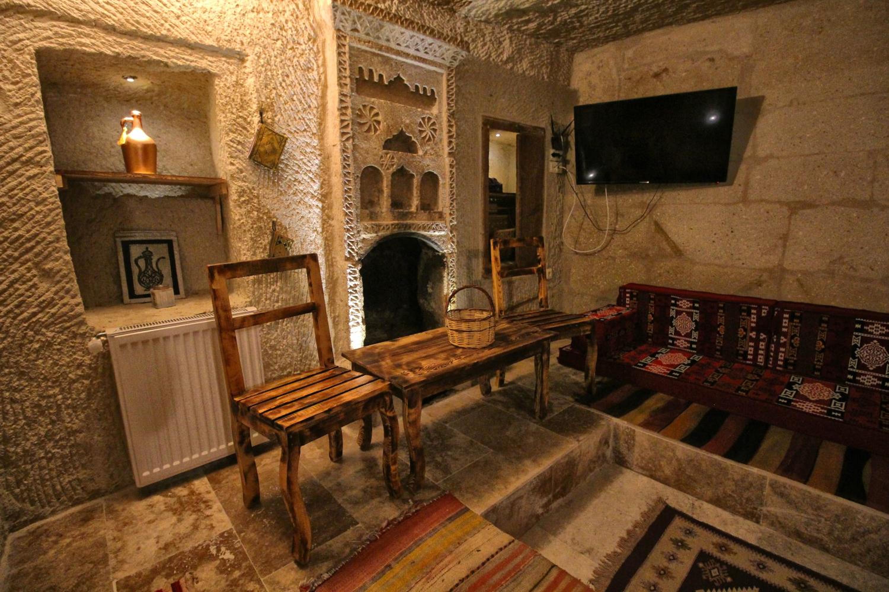 Deluxe Suite - Photo 85