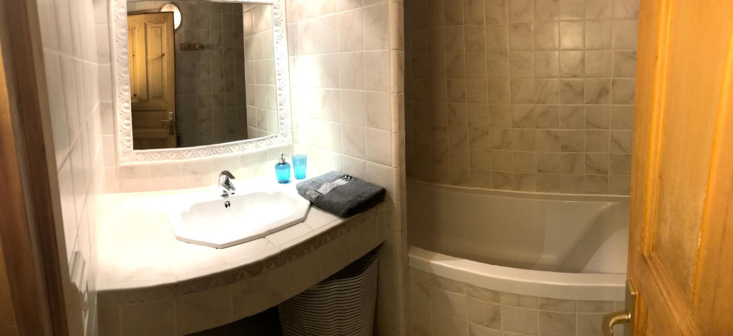 Two-Bedroom Suite photo 2