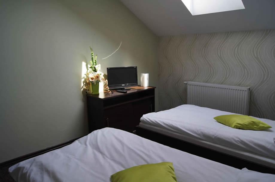 Double or Twin Room photo 3