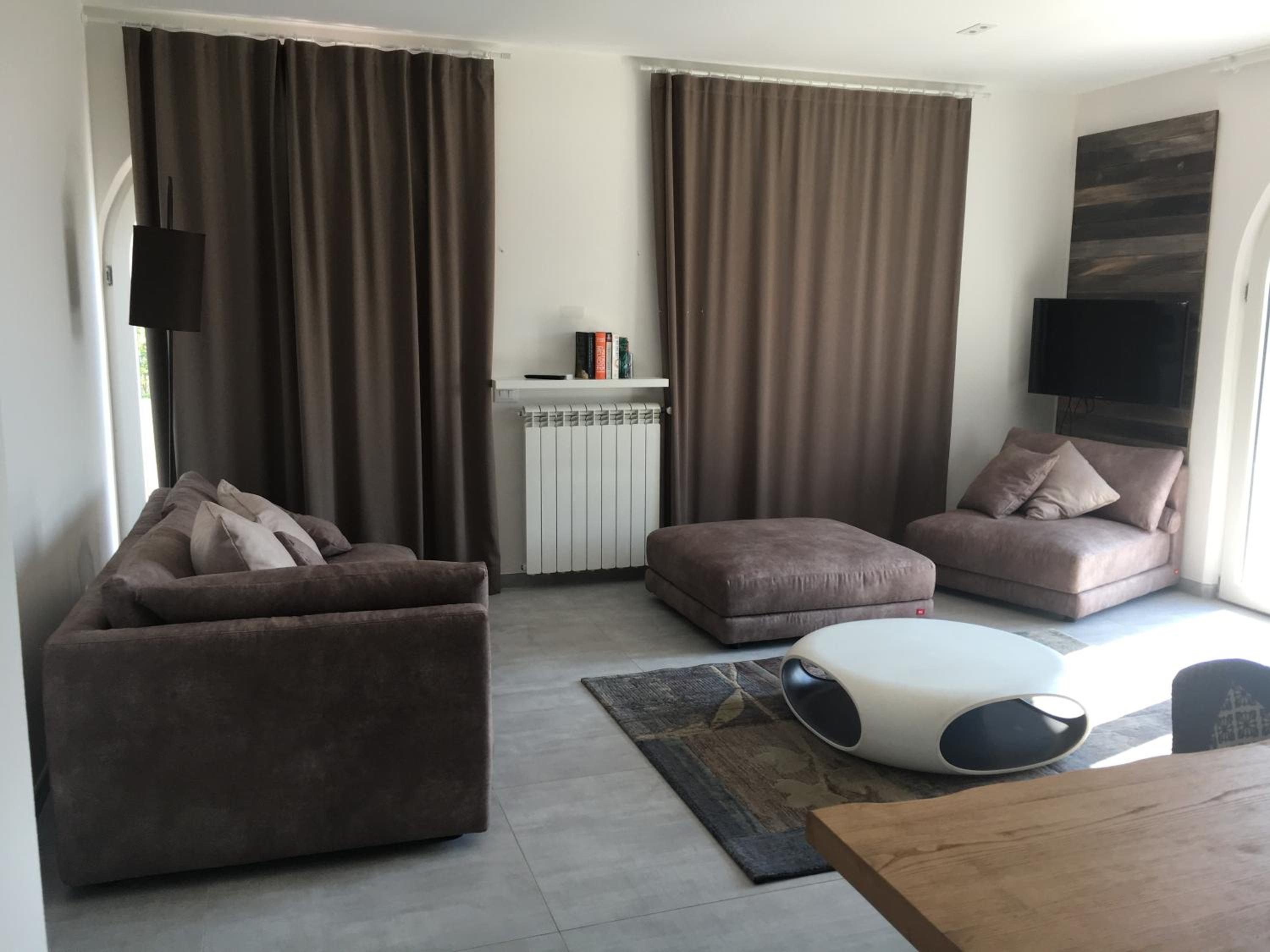 Apartment photo 1
