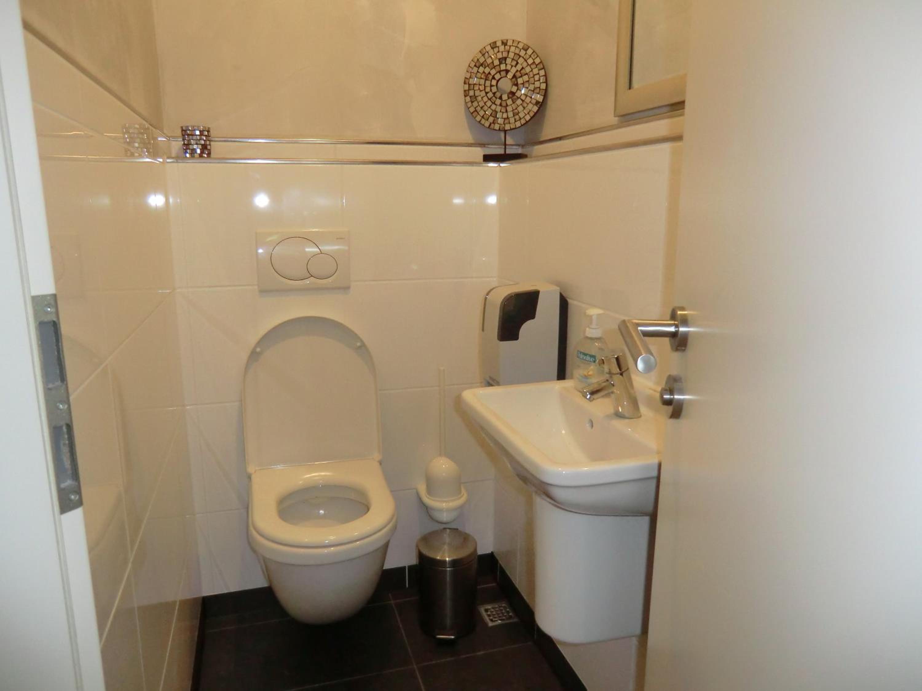 Double or Twin Room - Photo 16