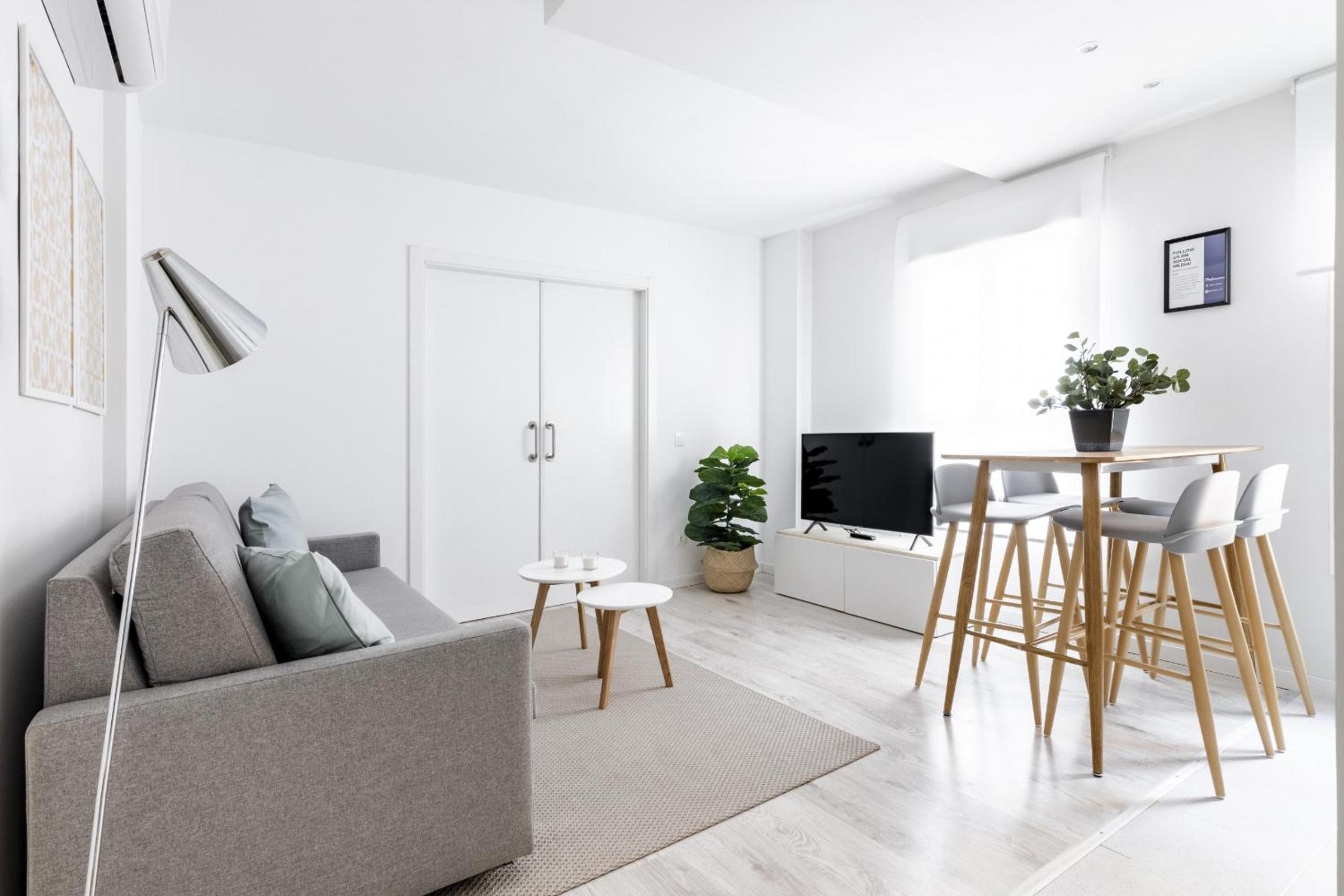 One-Bedroom Apartment - Photo 10