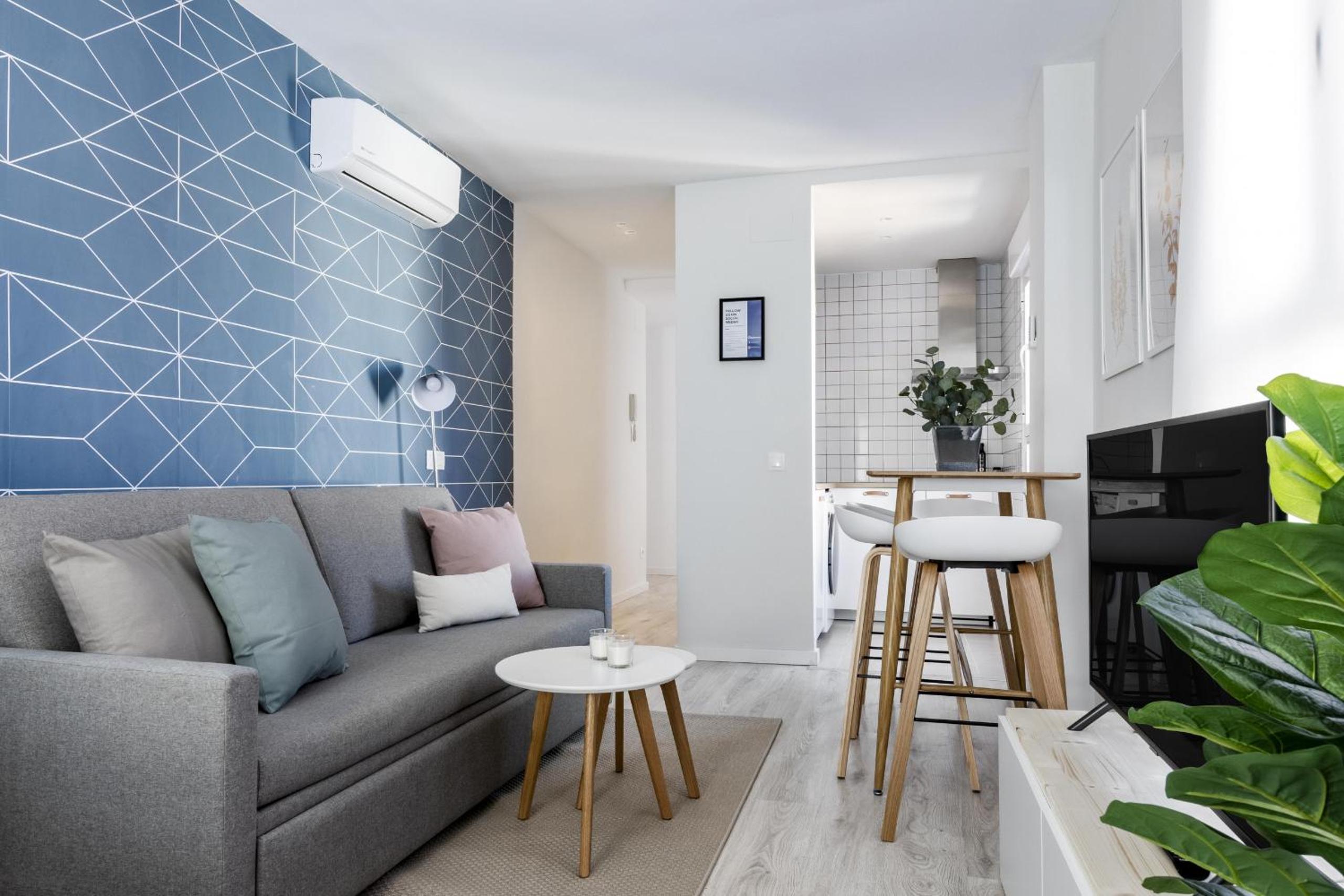 Studio Apartment - Photo 14