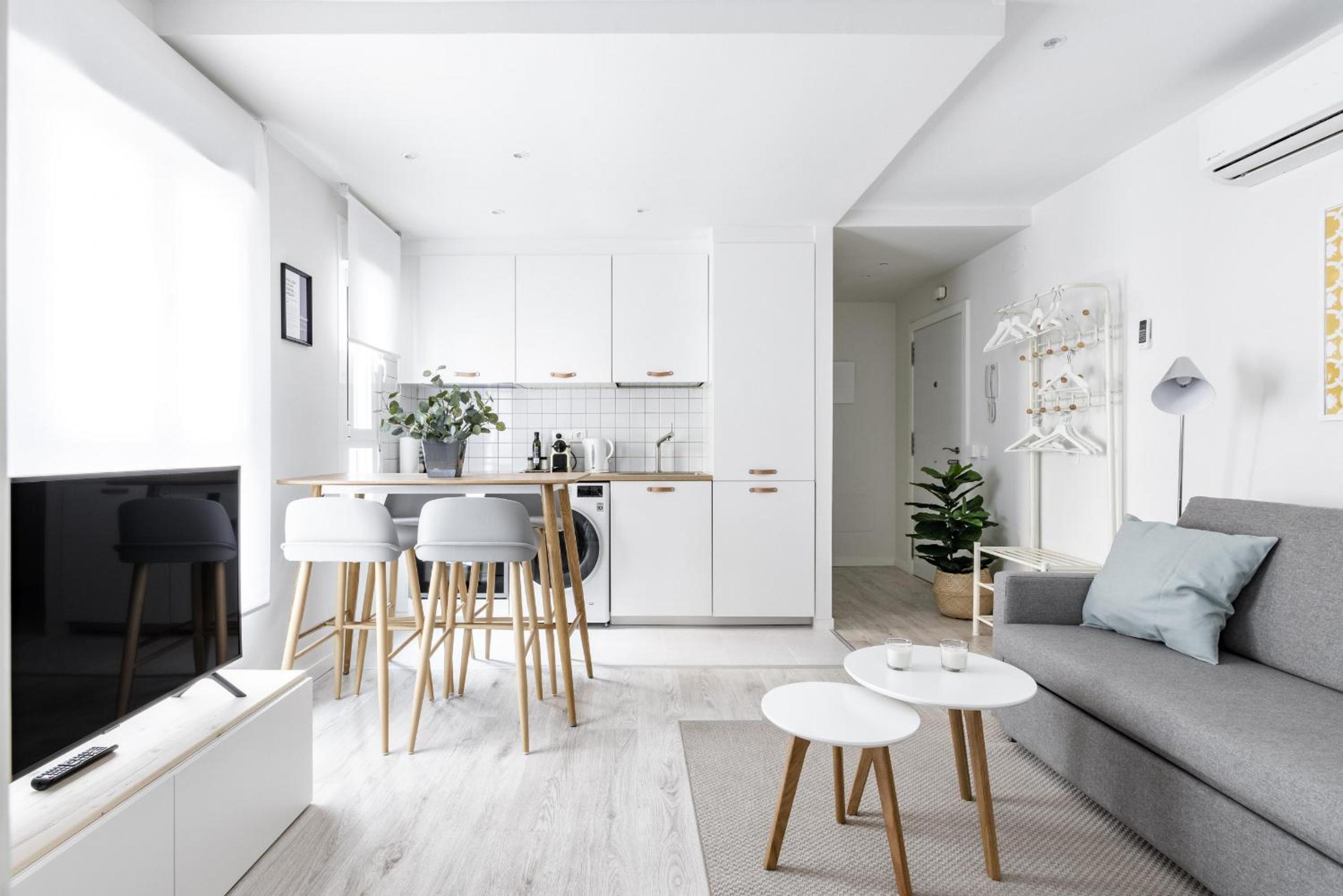 One-Bedroom Apartment - Photo 18