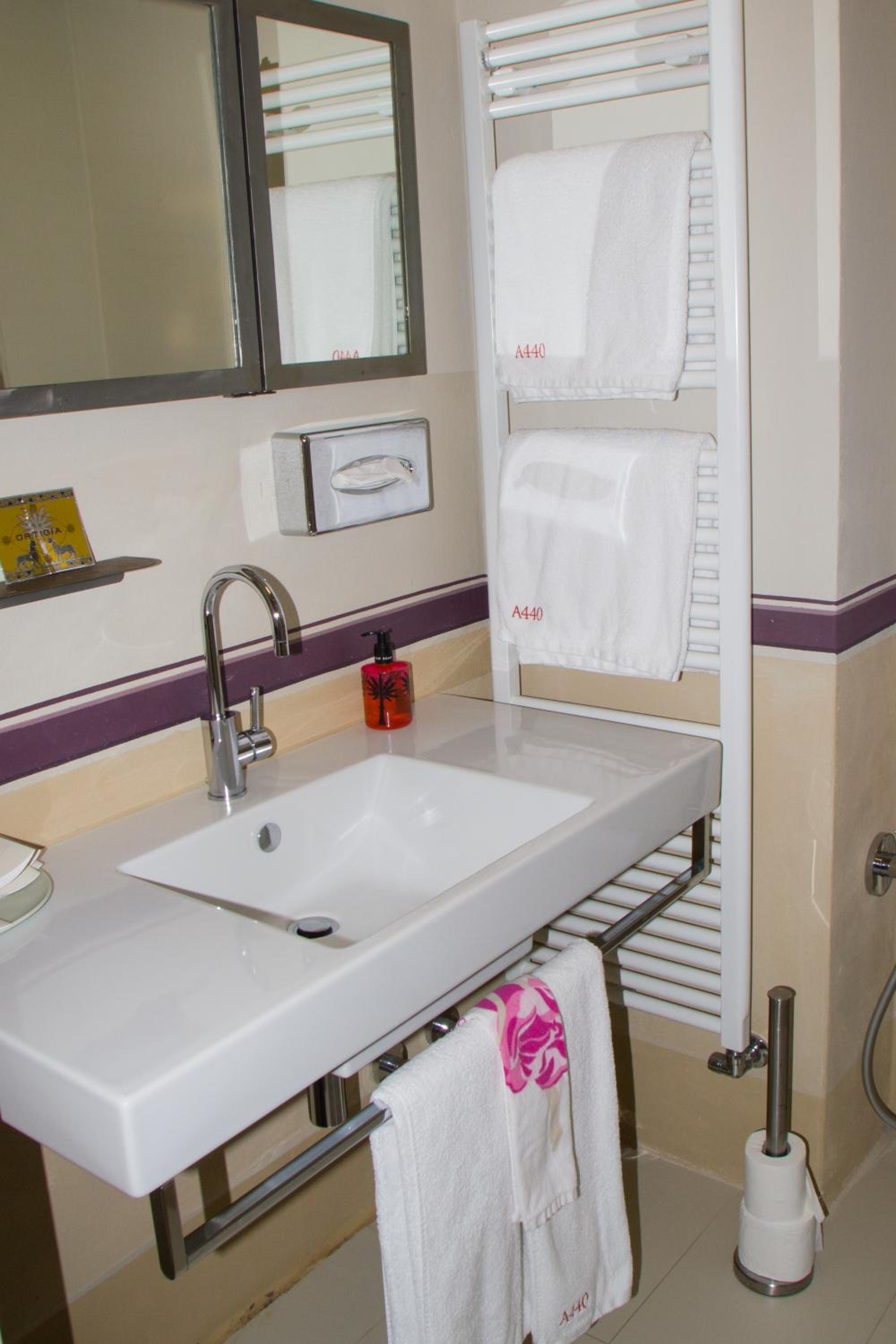 Superior Twin Room with Garden  photo 2