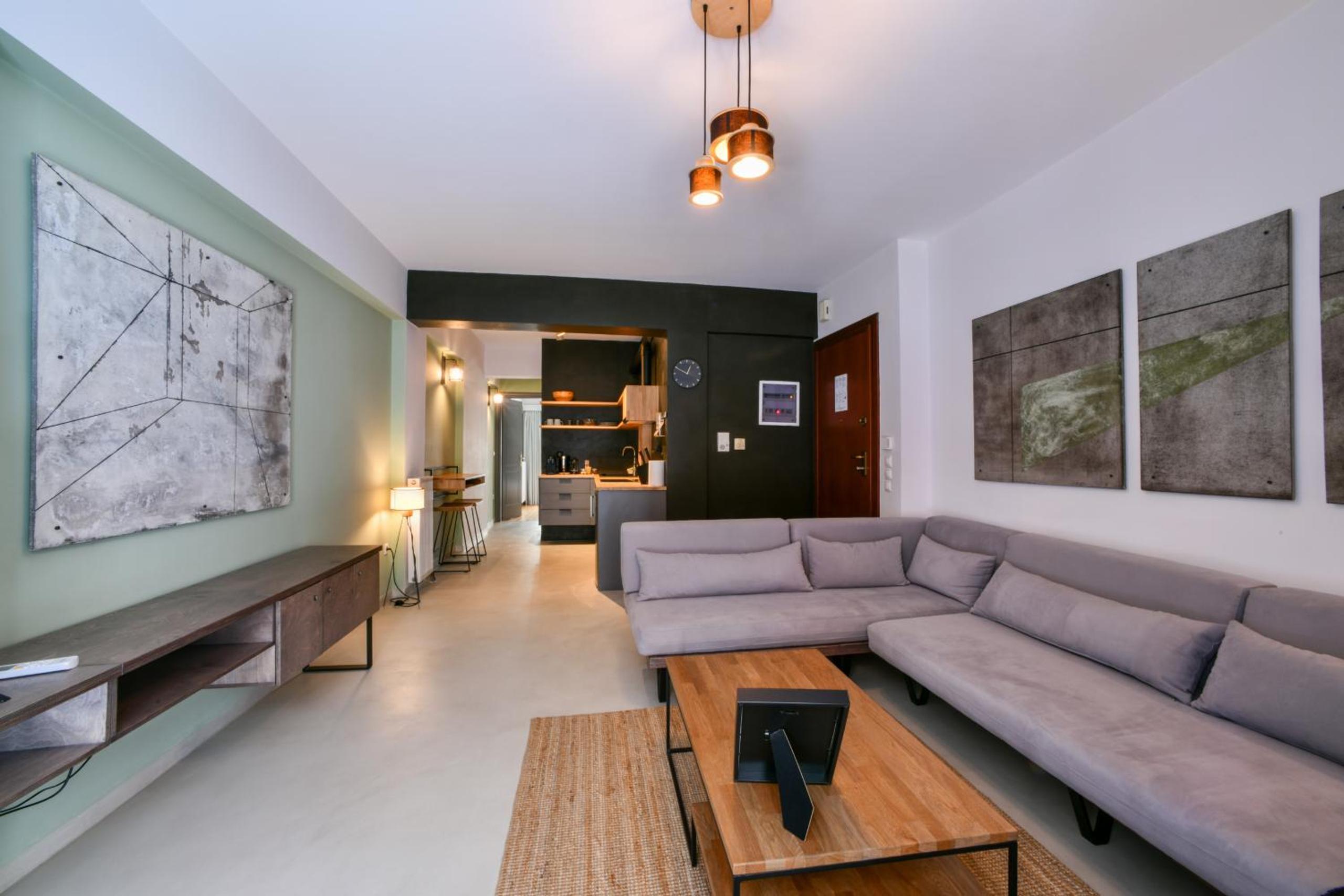 One-Bedroom Apartment With Balcony 1.2 photo 3