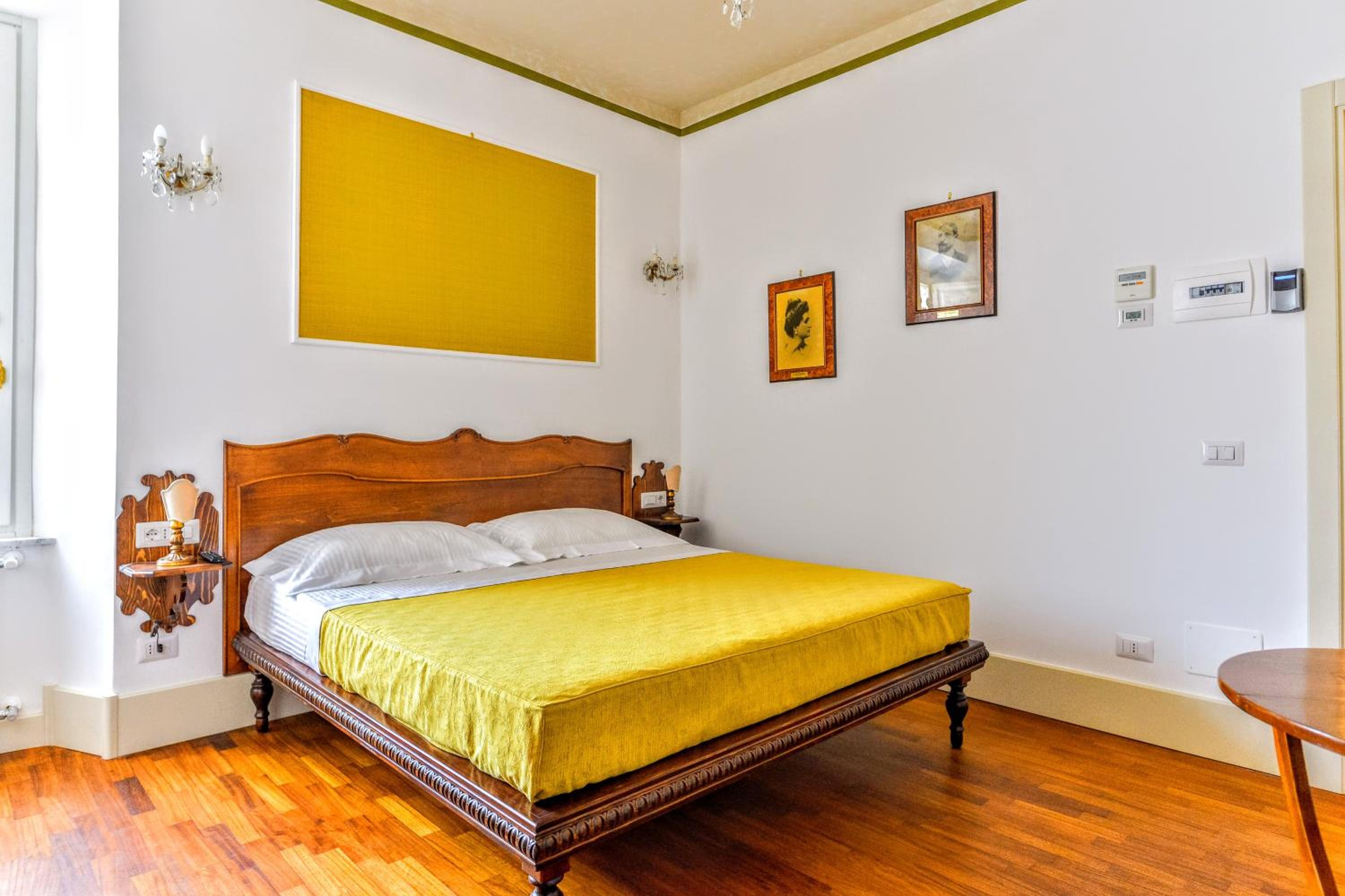 Double Room photo 3