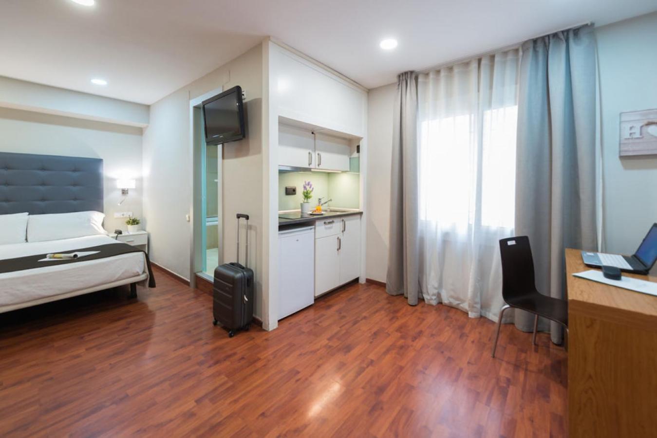 Apartment - Ground Floor photo 3