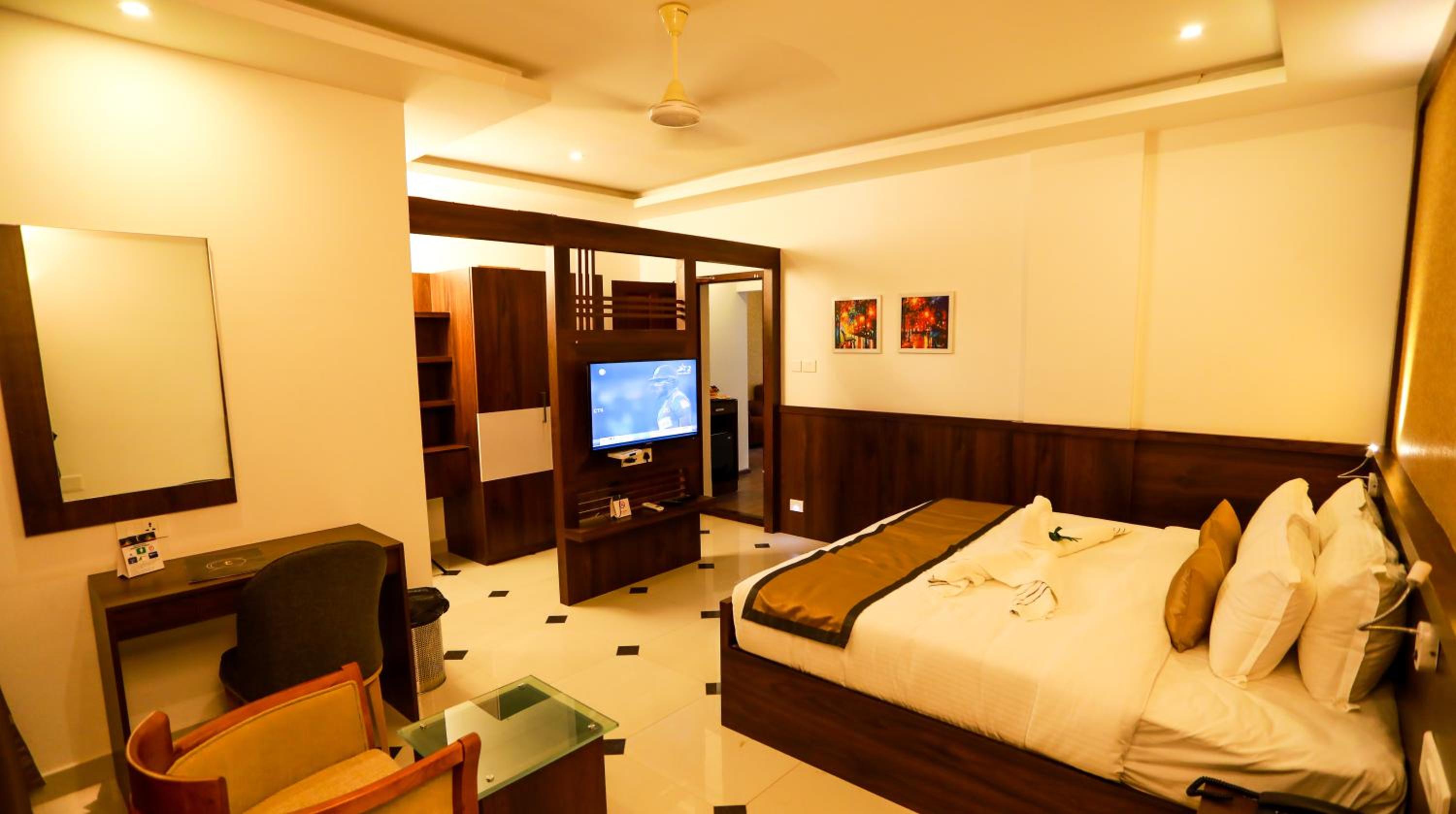 Suite with Balcony photo 2