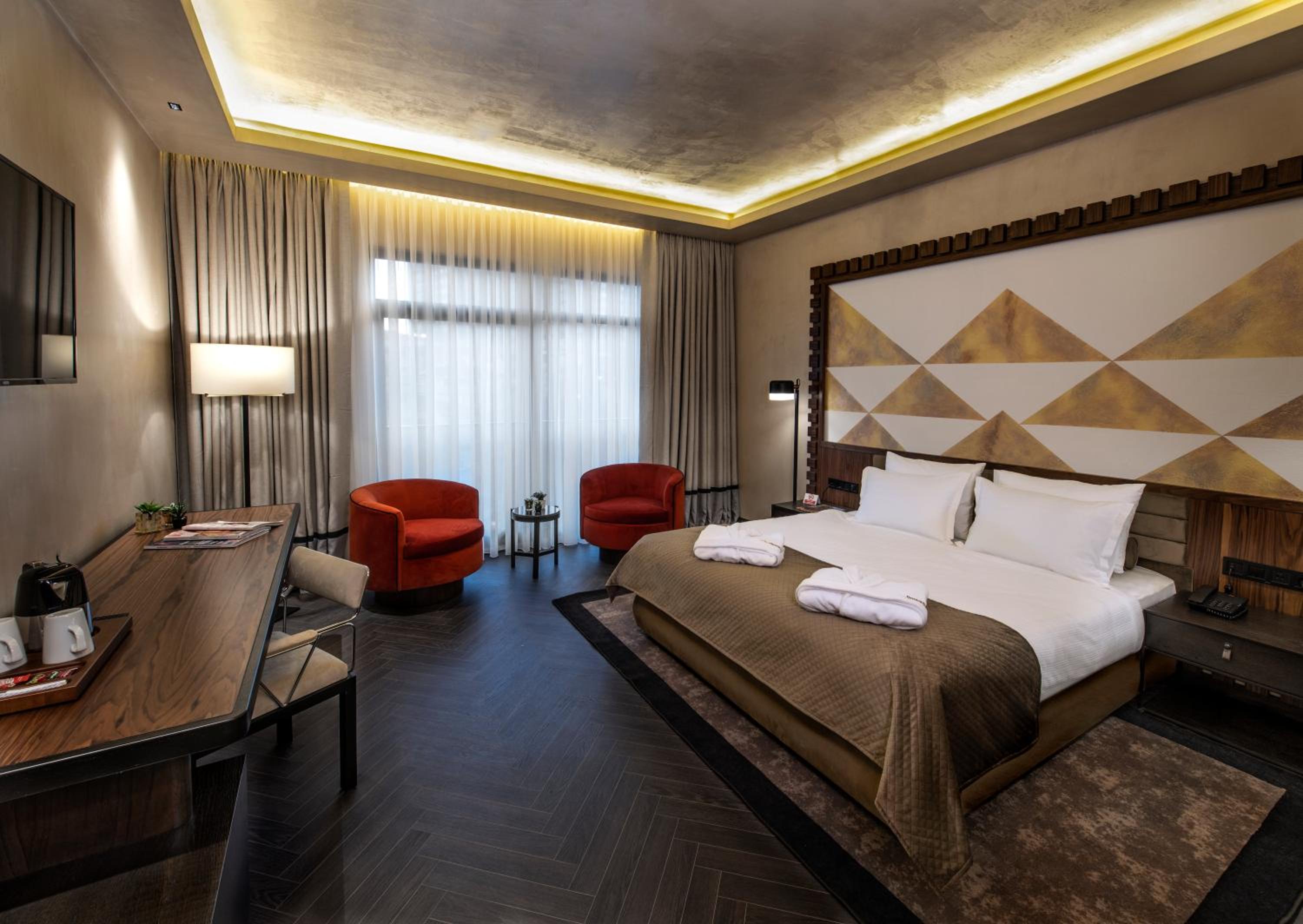 Deluxe Double or Twin Room photo 2