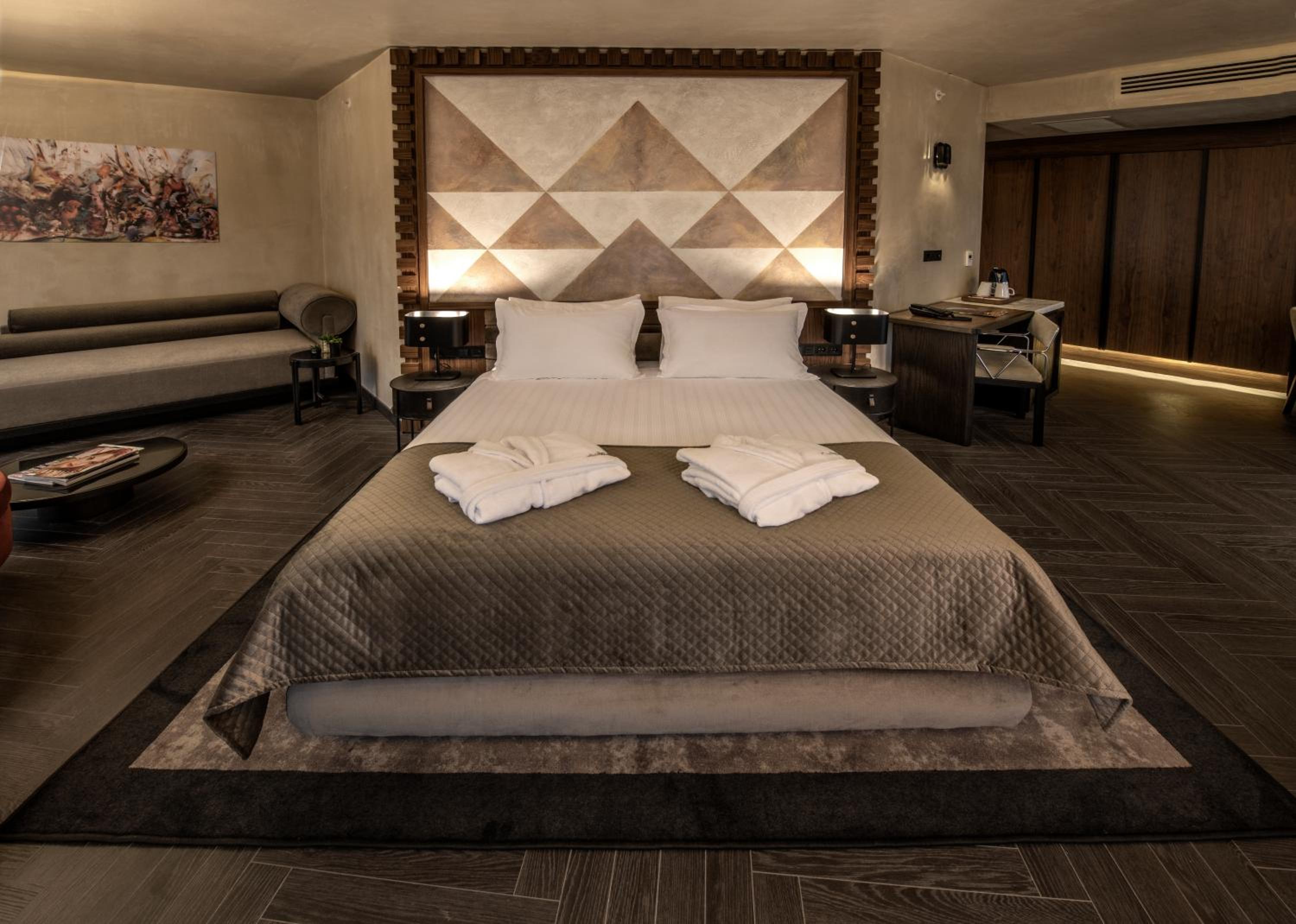Junior Suite with Balcony photo 2
