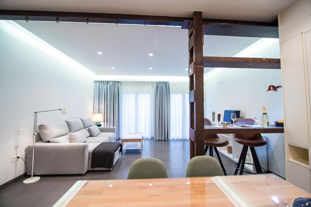One-Bedroom Apartment - Photo 1