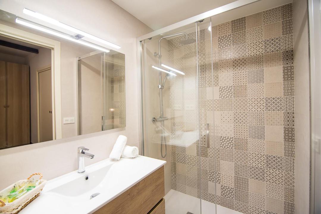 One-Bedroom Apartment - Photo 25