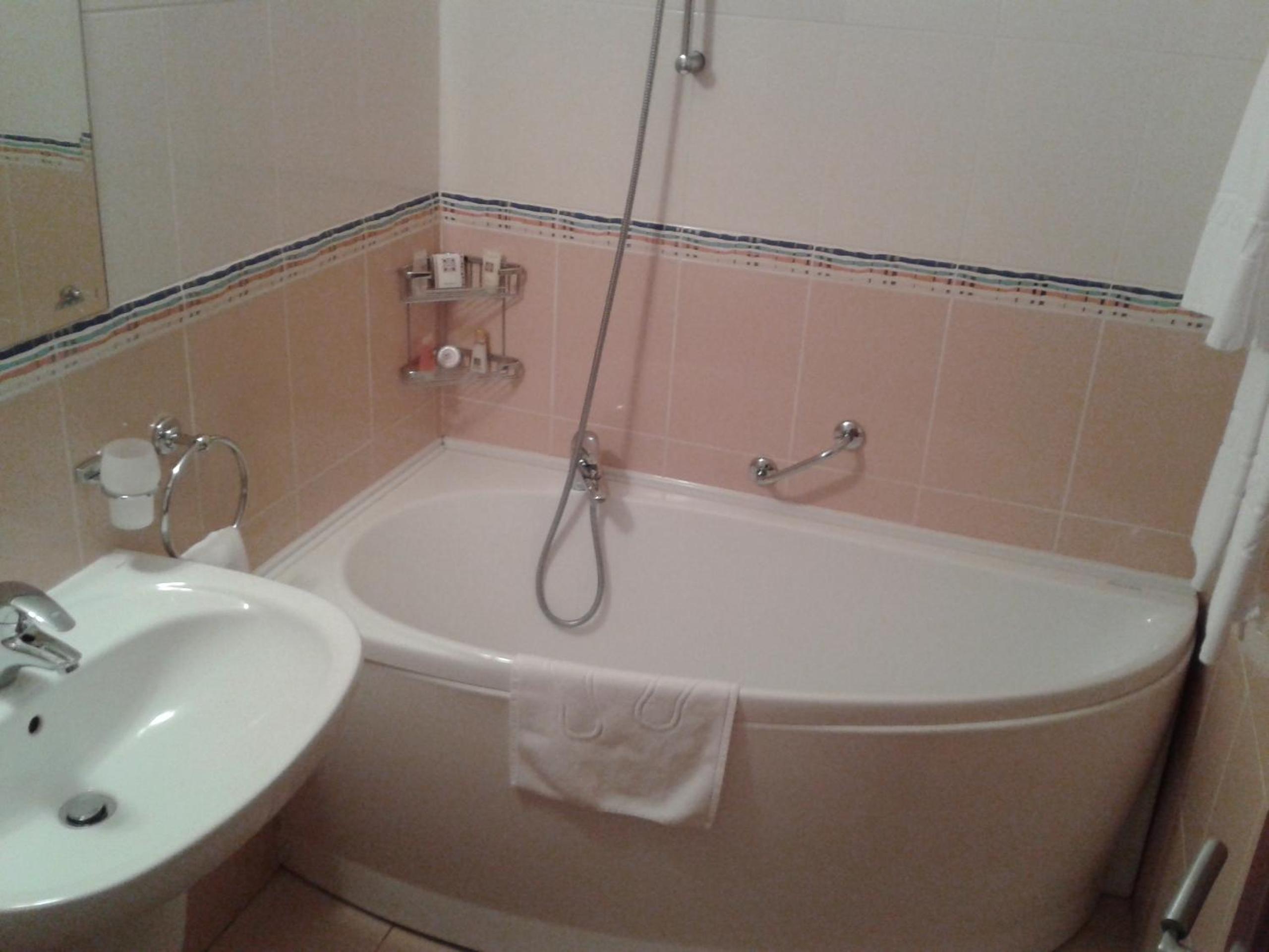 Standard Double Room photo 3