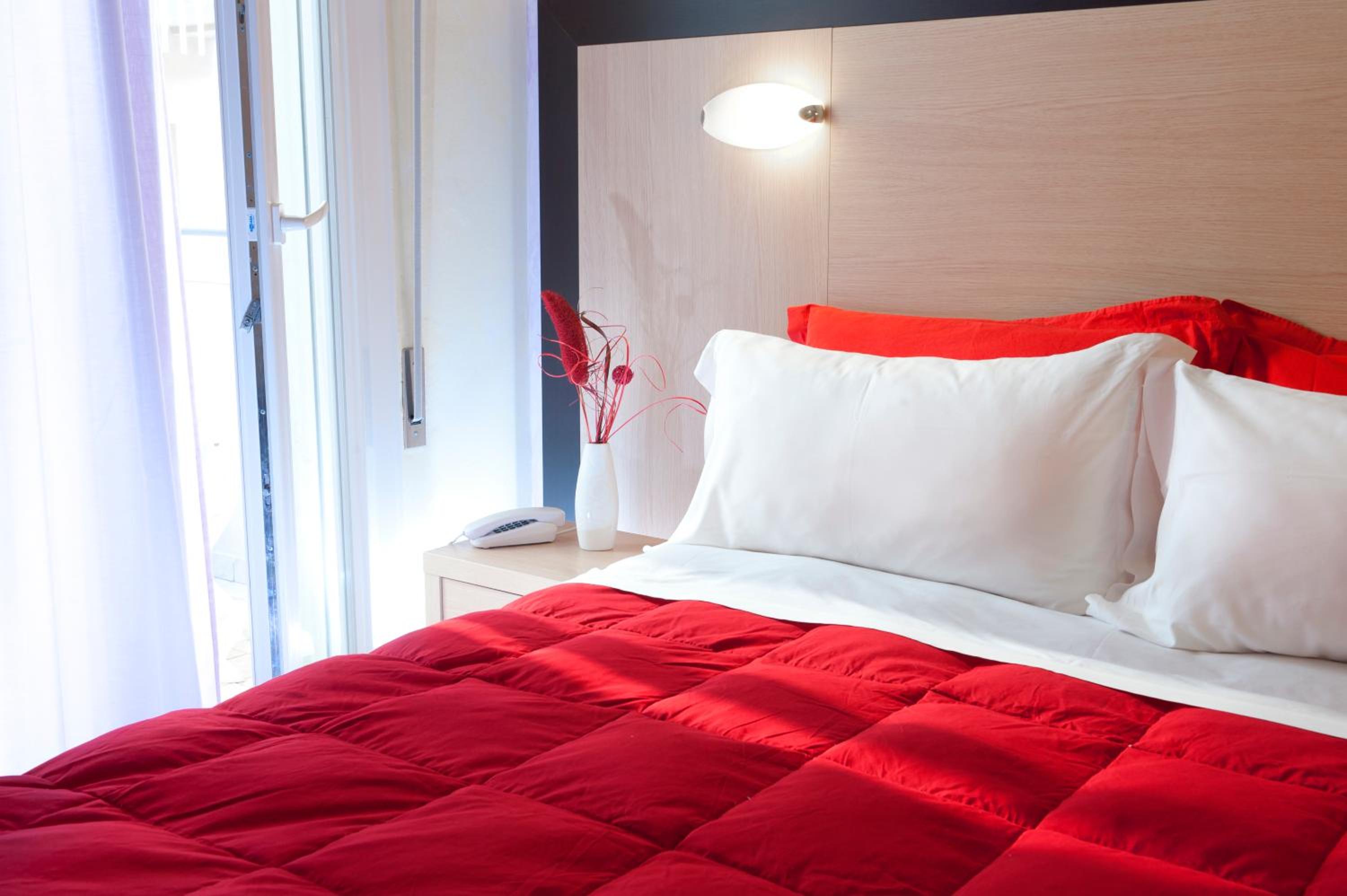 Double or Twin Room - Photo 1