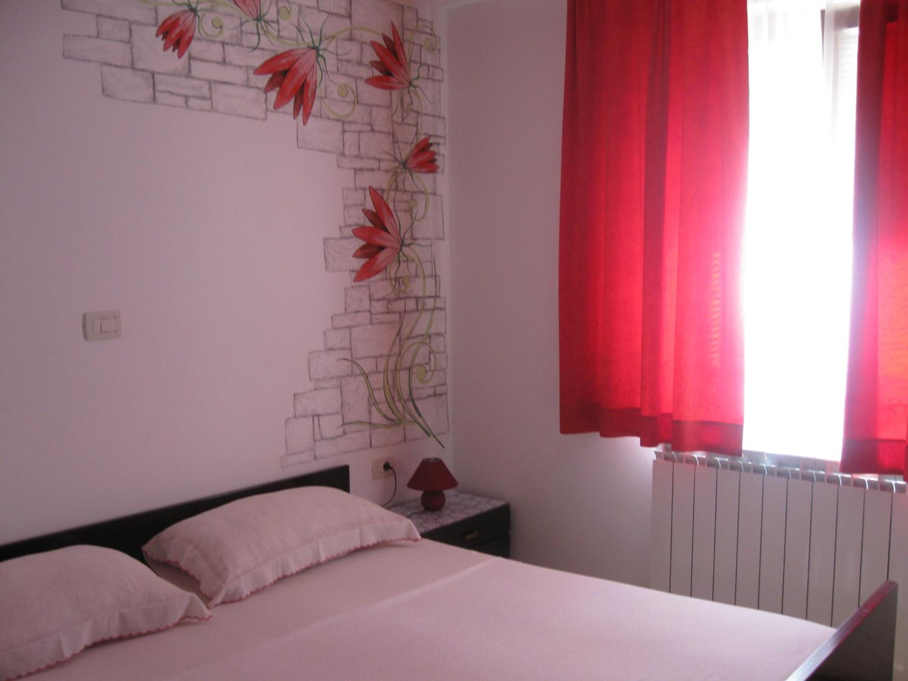 One-Bedroom Apartment with Terrace