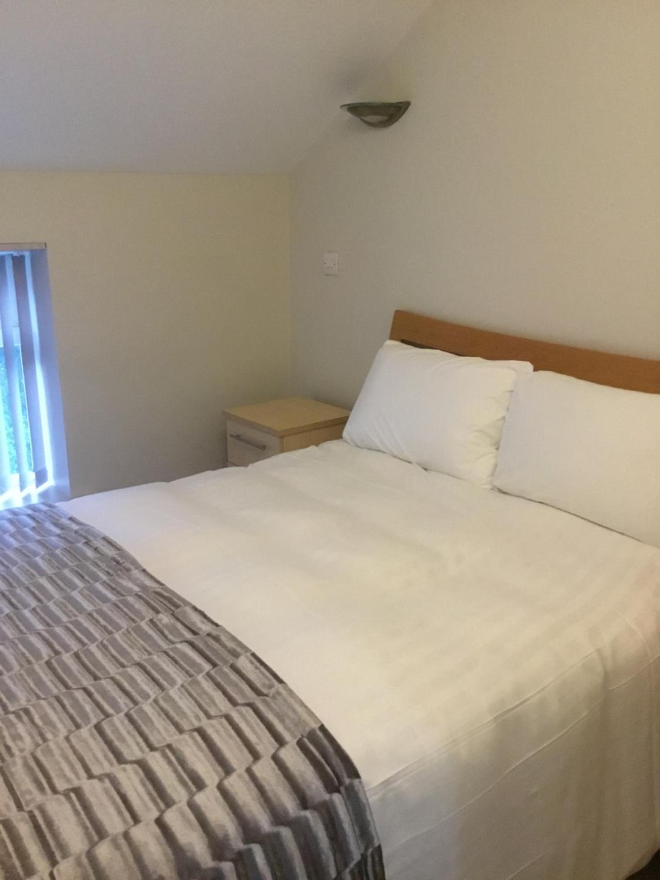 Double Room - Photo 5