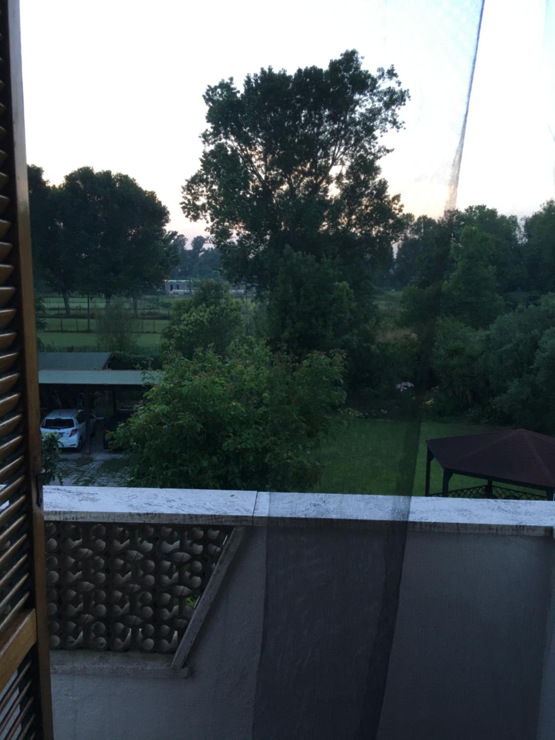 Apartment with Balcony - Photo 15