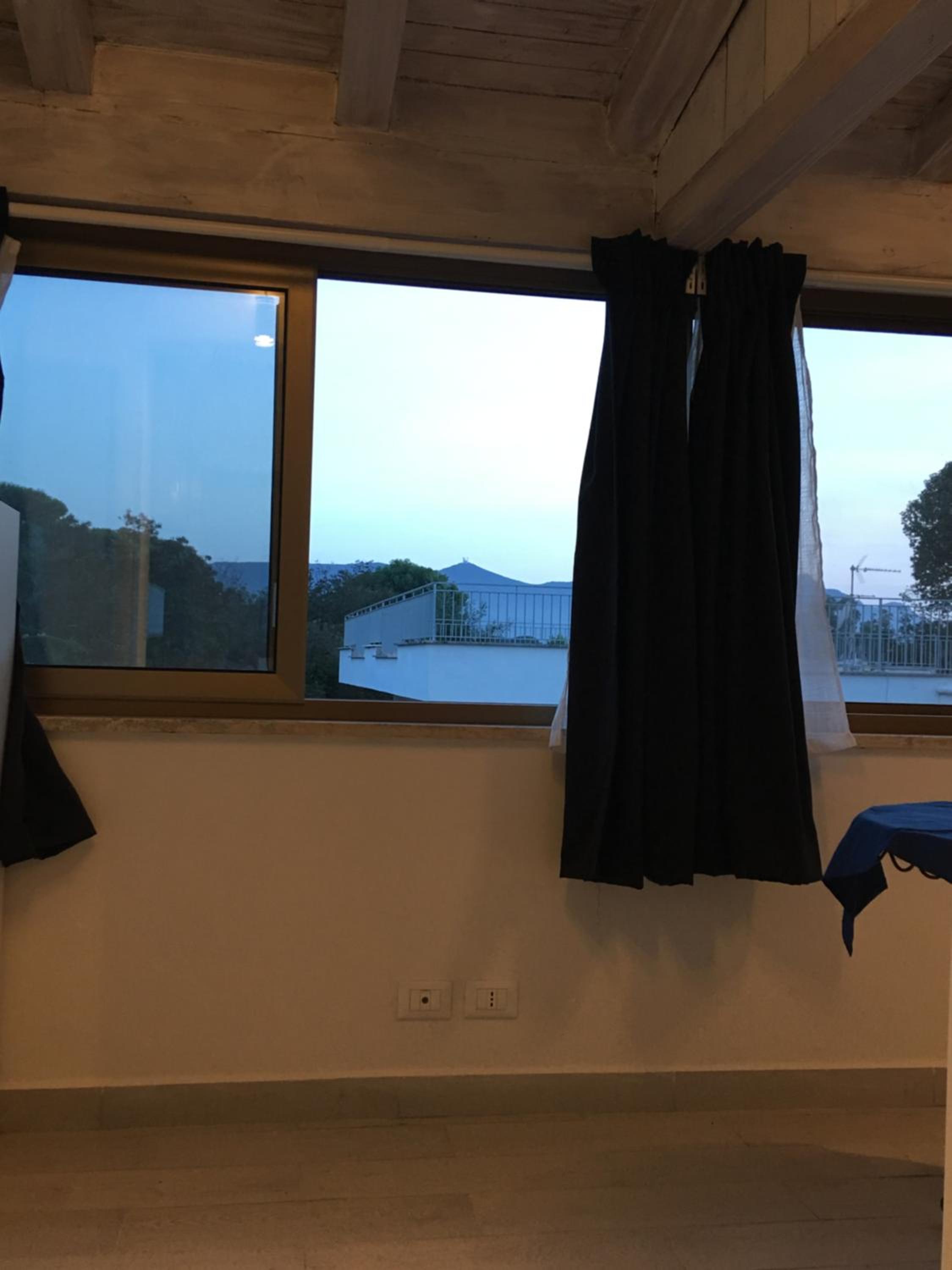 Apartment with Balcony - Photo 12