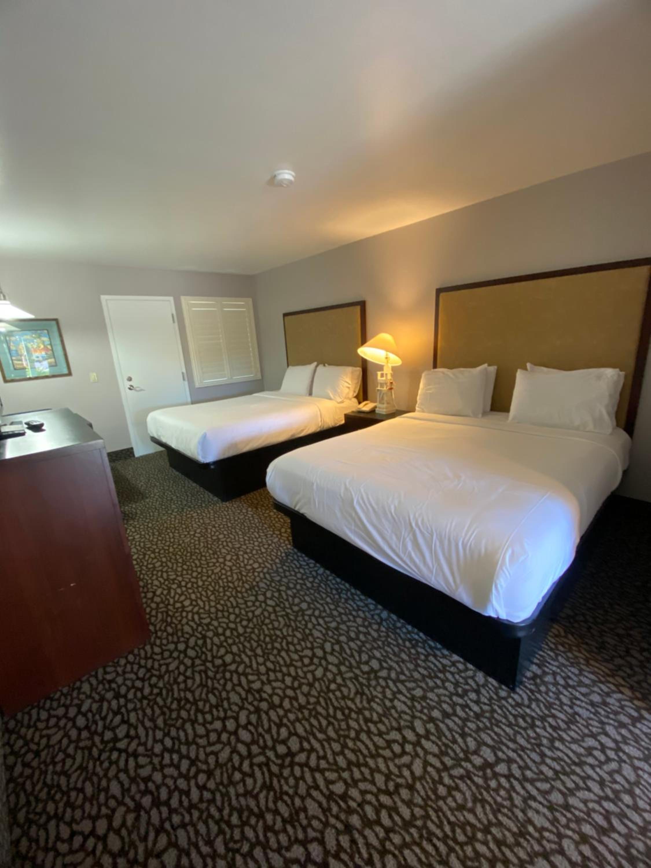 Standard Double Room With Two Double Beds - Photo 1