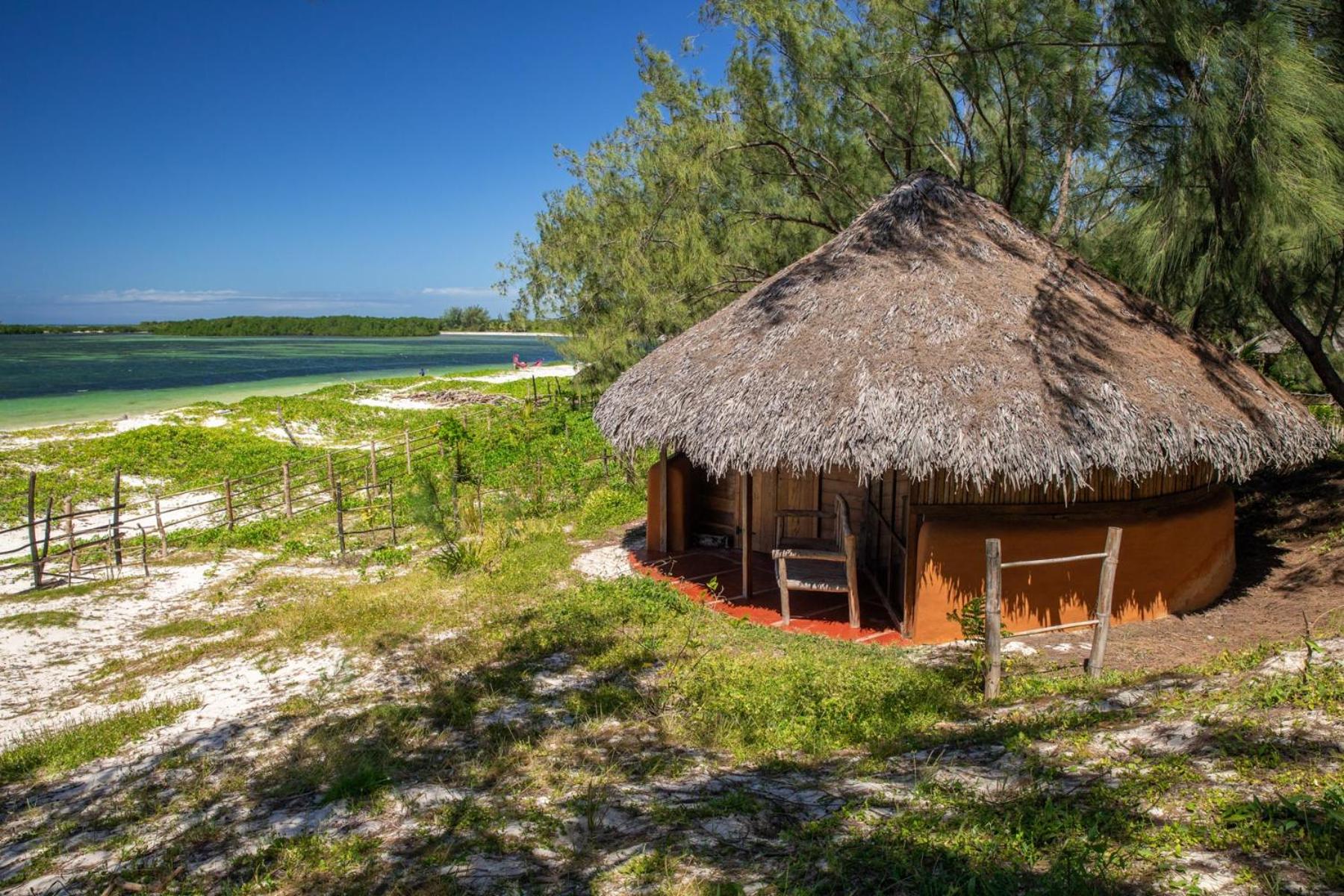 Bungalow - Water Front  photo 1