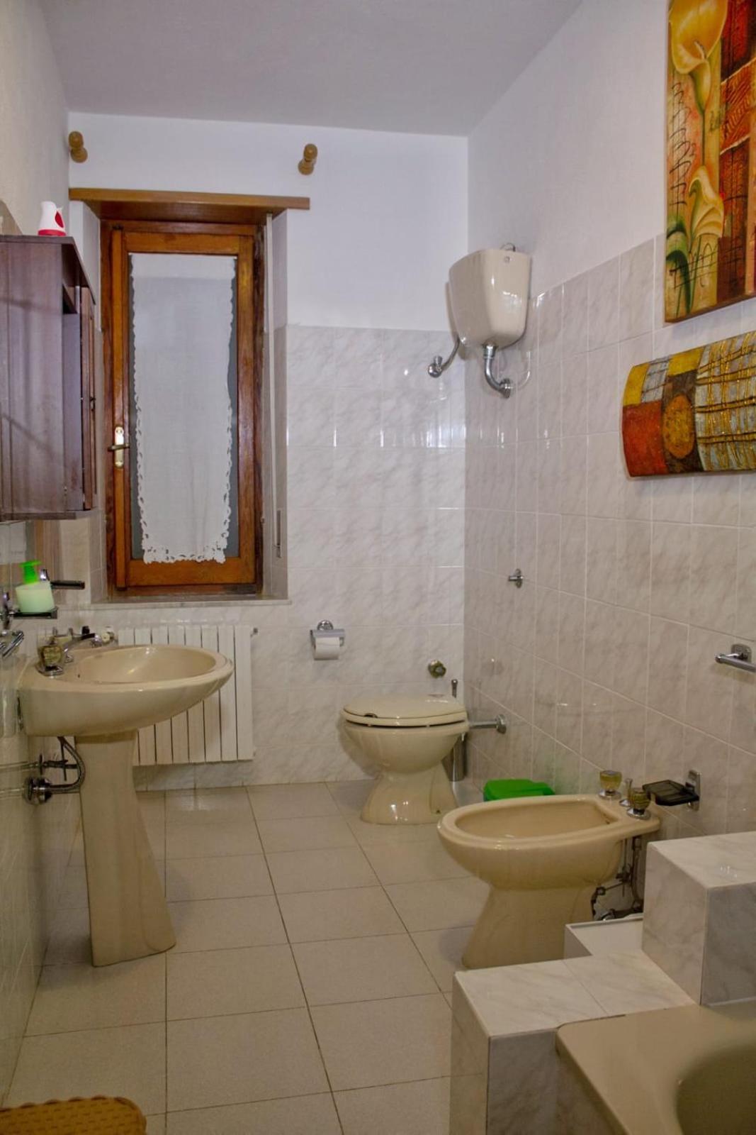 Standard Double Room with Shared Bathroom photo 2