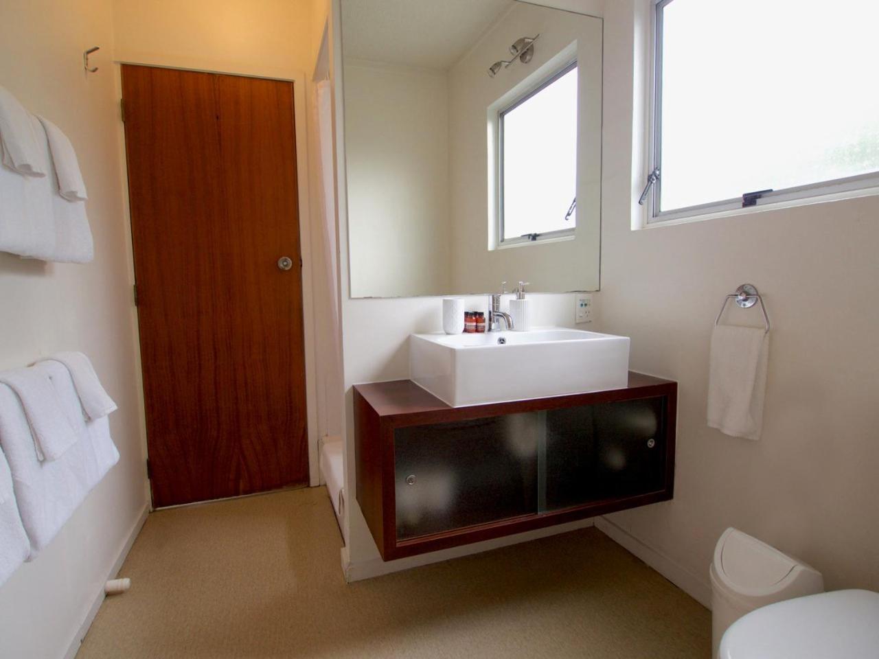Two-Bedroom Suite - Photo 5