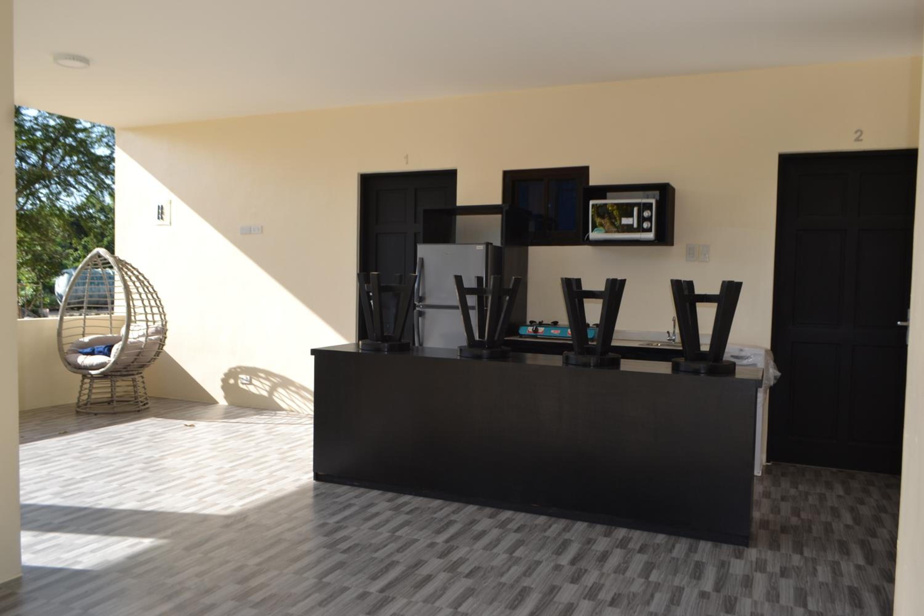 Villa - Photo 2