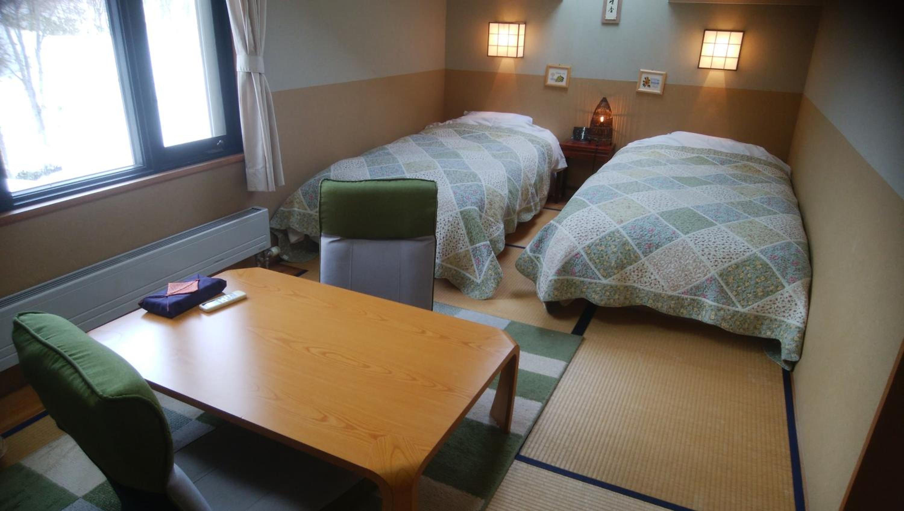 Twin Room With Tatami - Non-Smoking photo 1