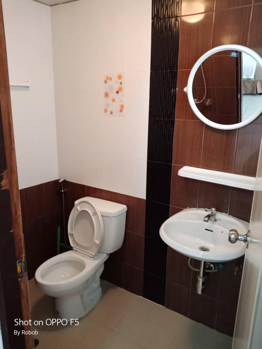 Standard Double Room with Air Condition - Photo 6