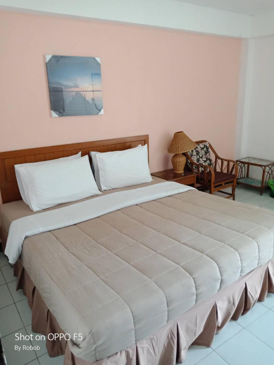 Standard Double Room with Air Condition - Photo 4