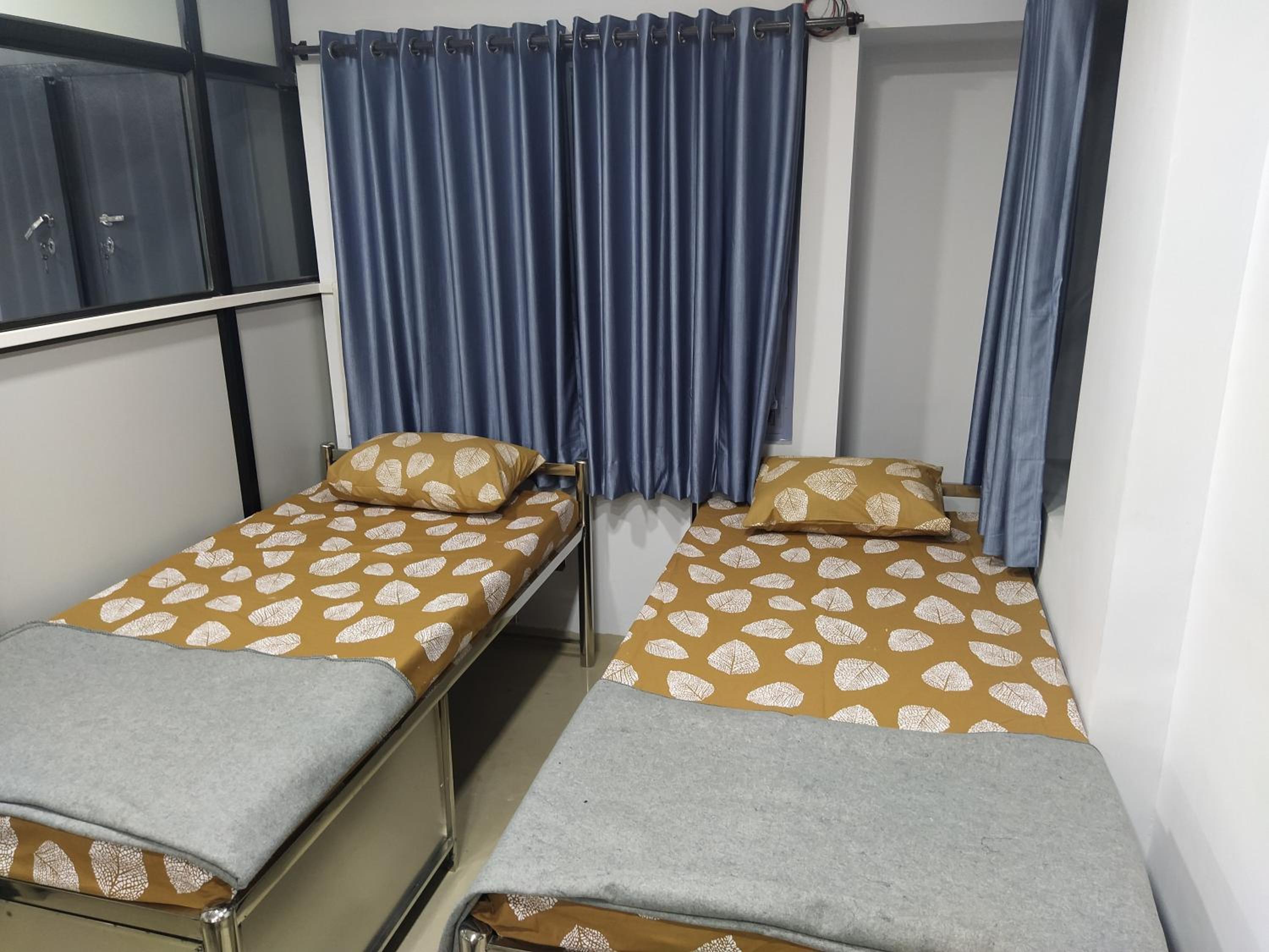 Single Bed in Female Dormitory Room photo 2