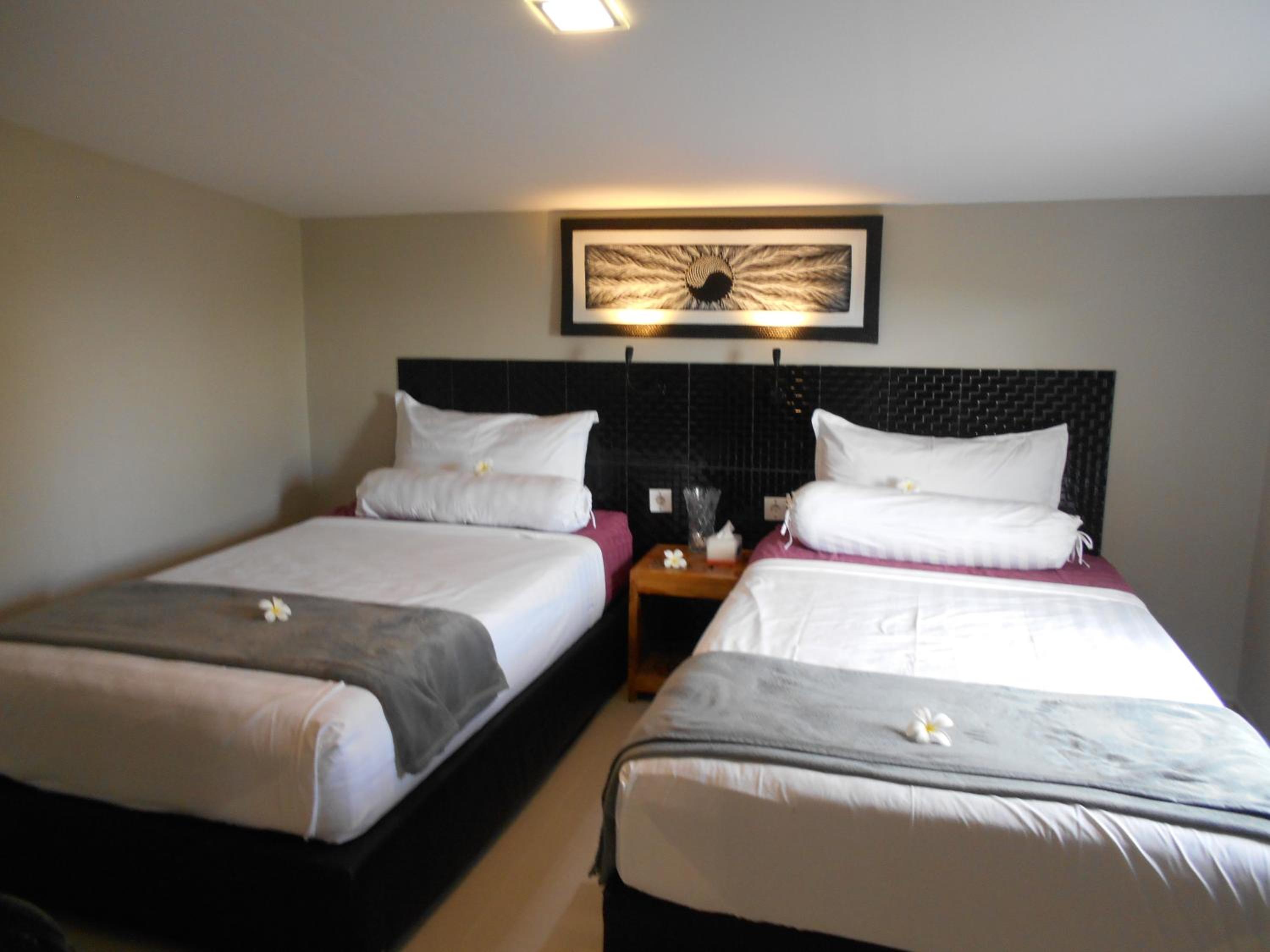 Family Double Room - Photo 7