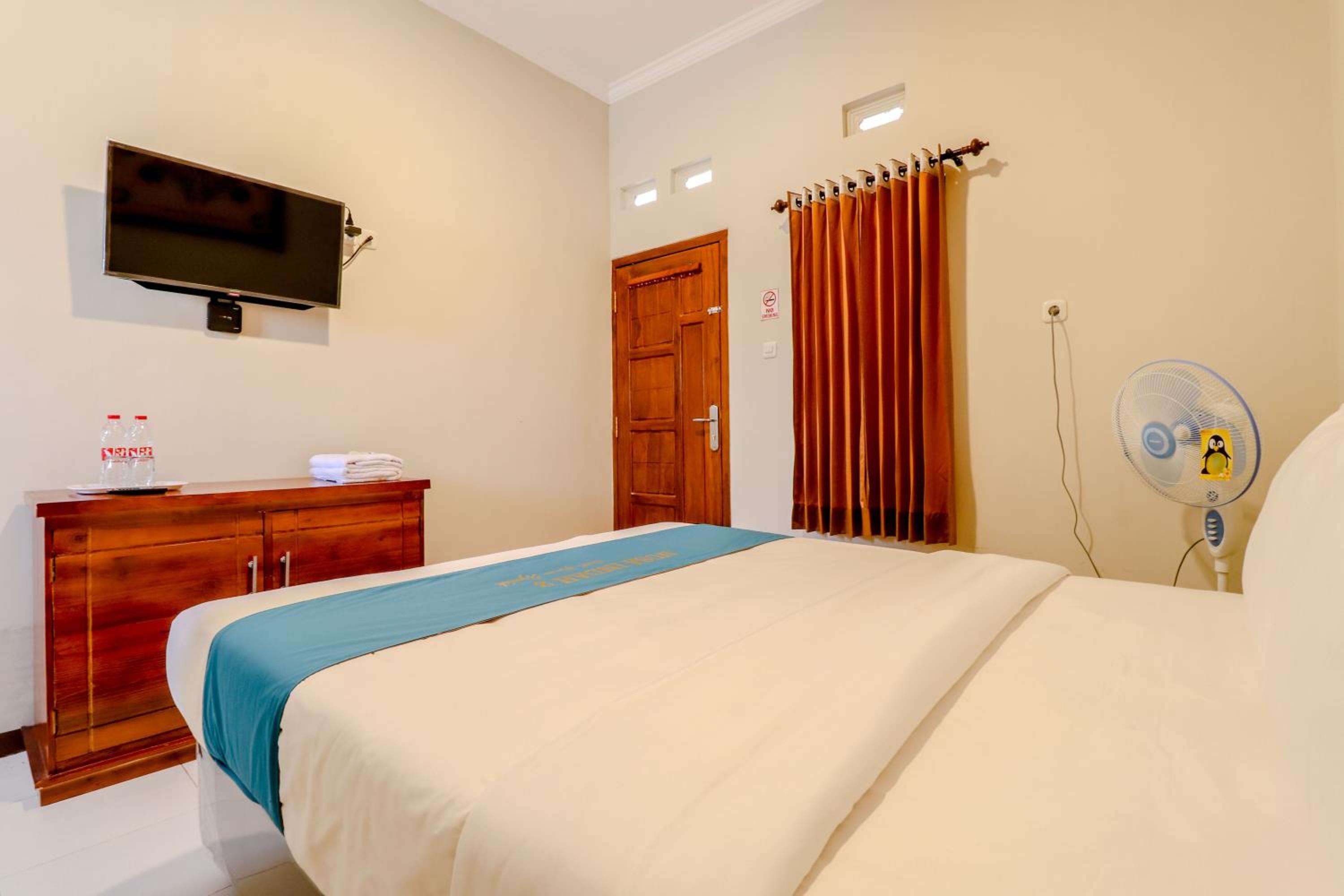 Deluxe Double Room - Photo 7