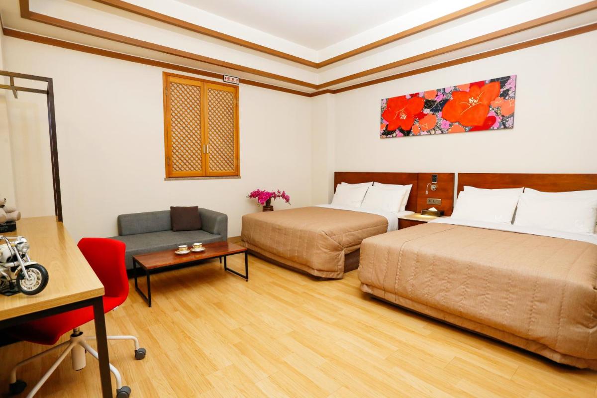 Deluxe Double or Twin Room - Photo 2