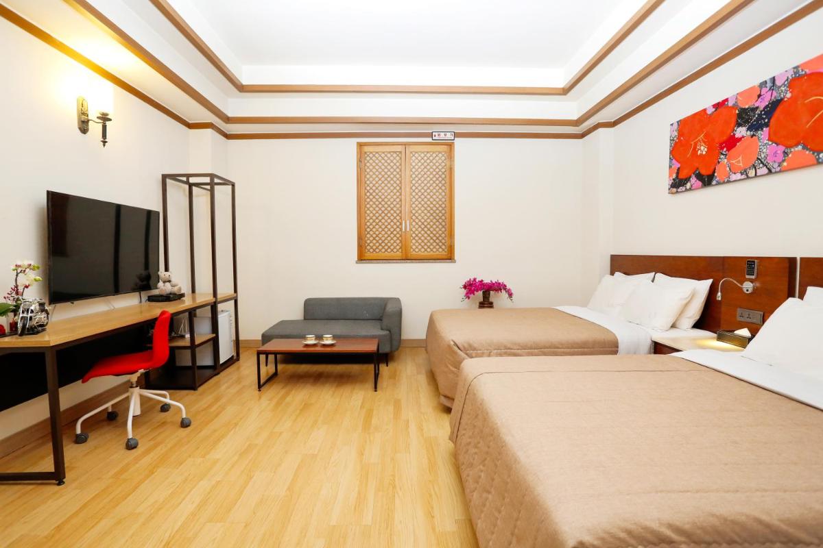 Deluxe Double or Twin Room - Photo 1