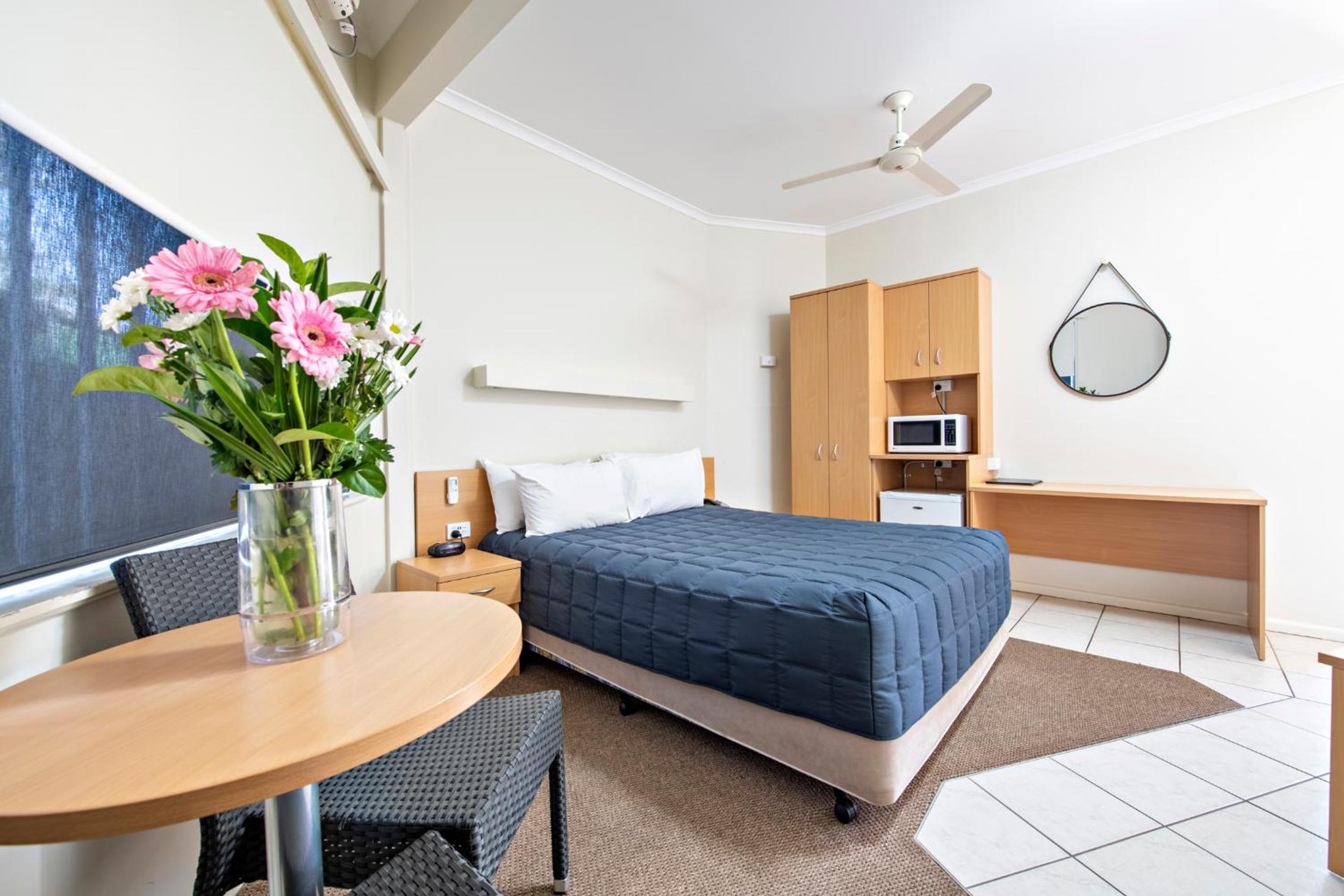 Standard Queen Room photo 1