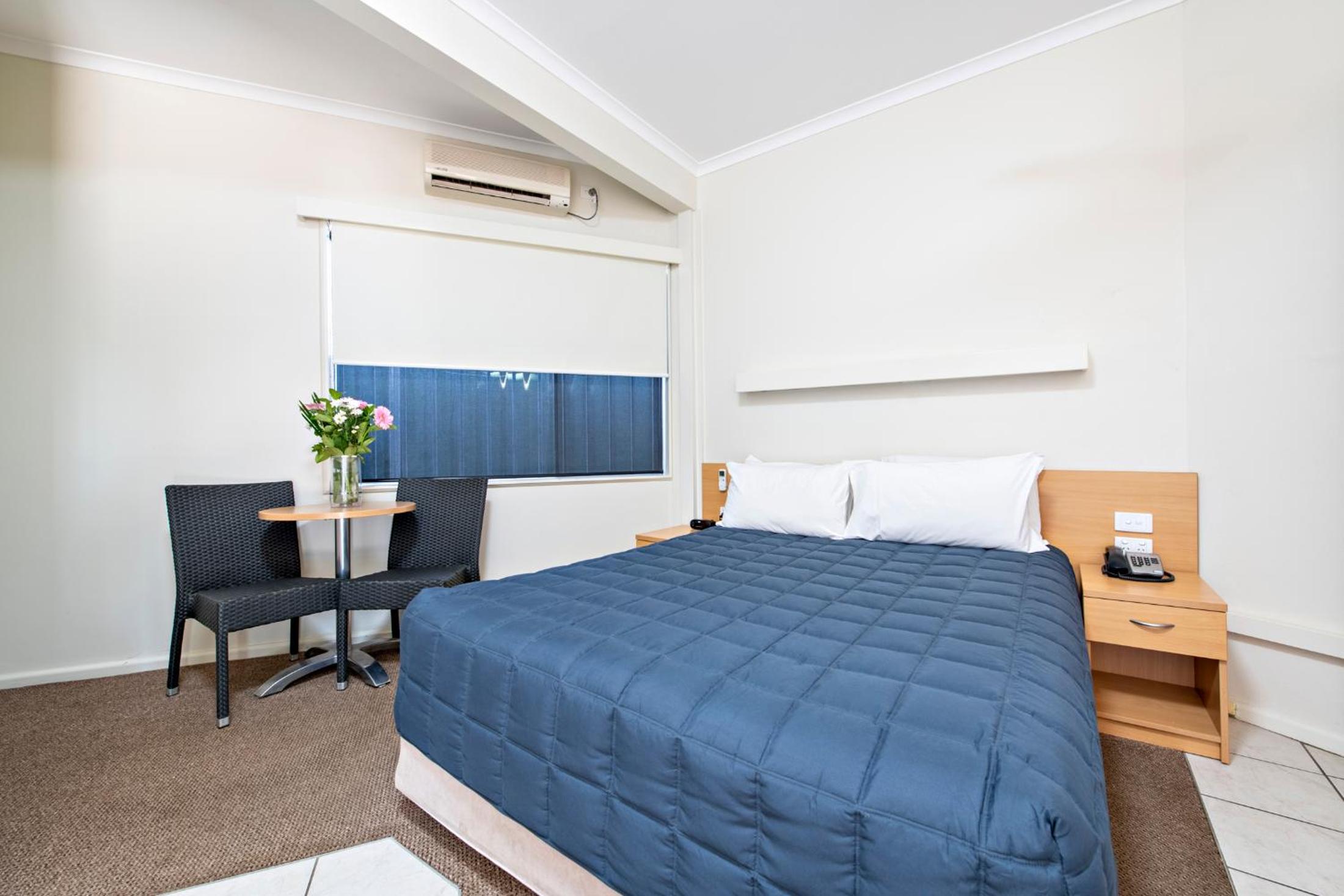 Standard Queen Room photo 3