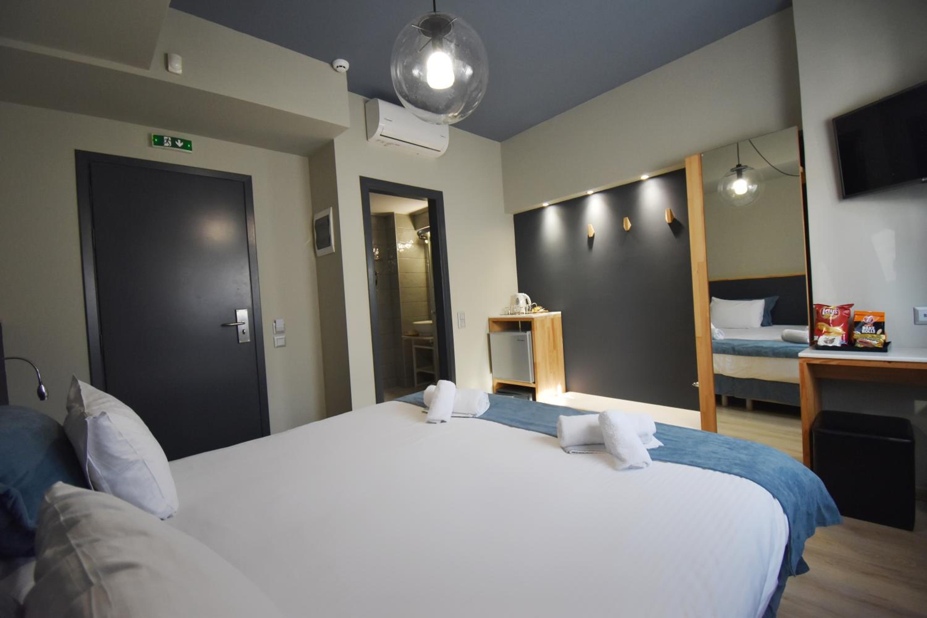 Standard Double or Twin Room photo 1