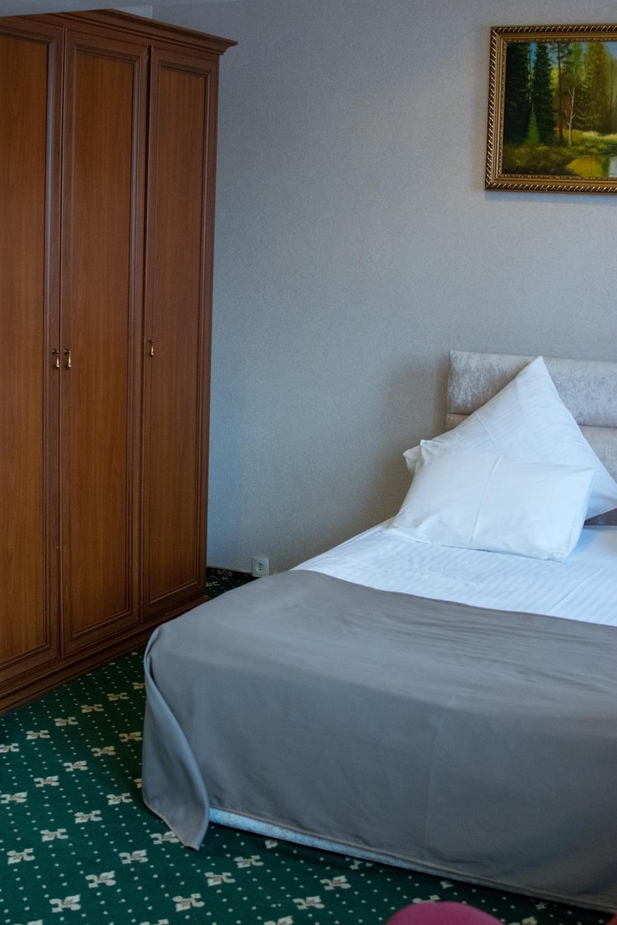 Suite - Photo 14
