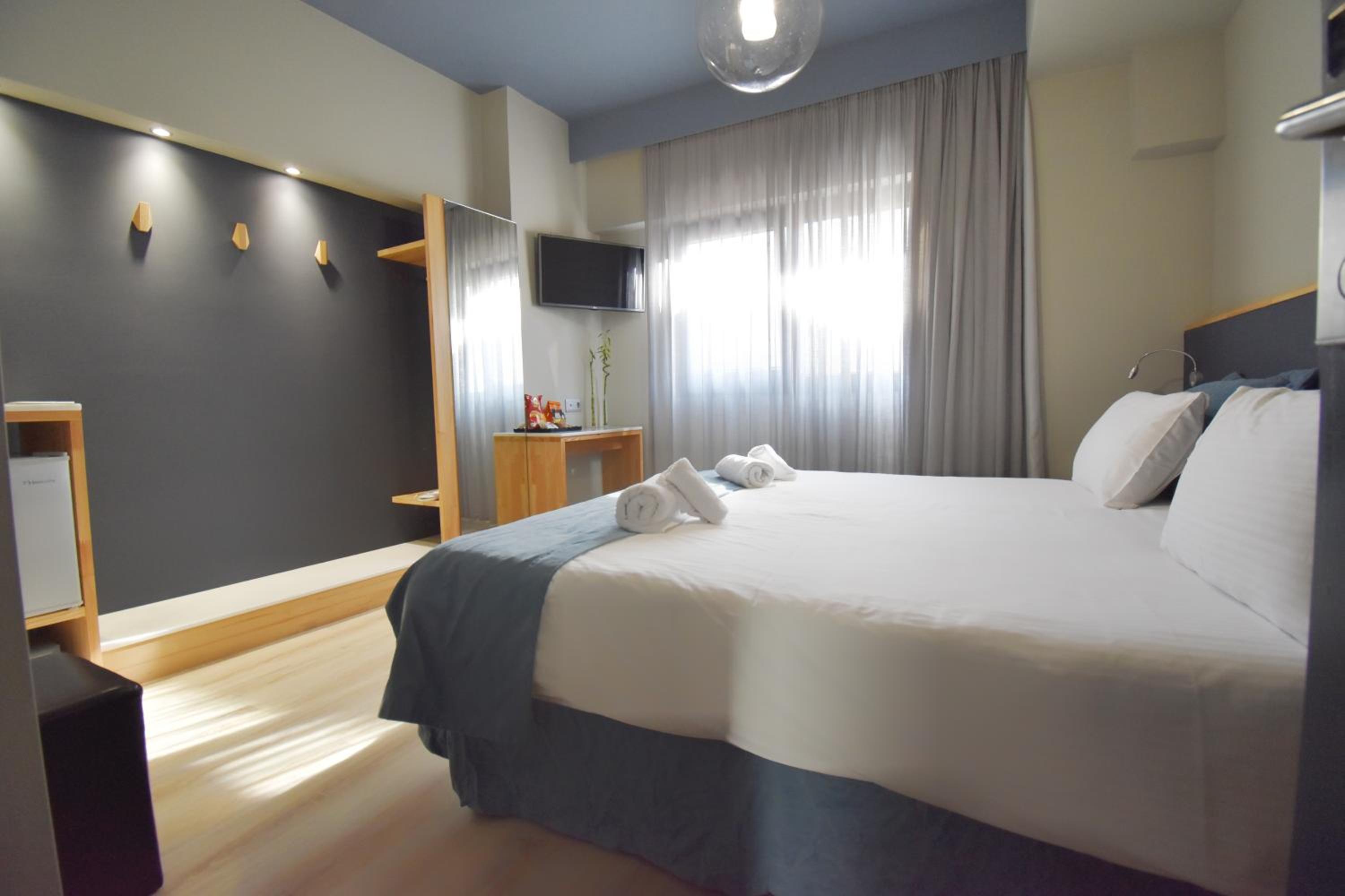 Standard Double or Twin Room photo 2