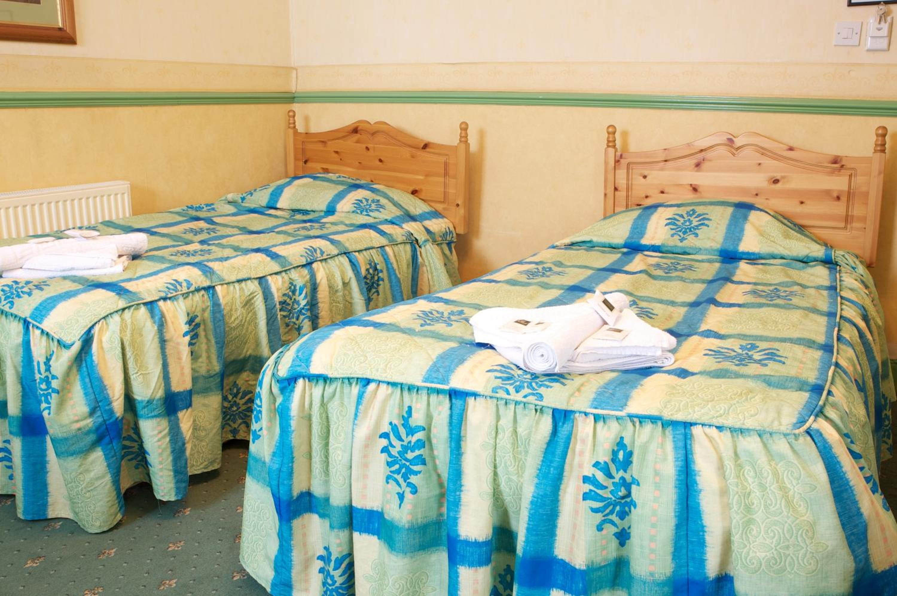 Twin Room - Photo 4