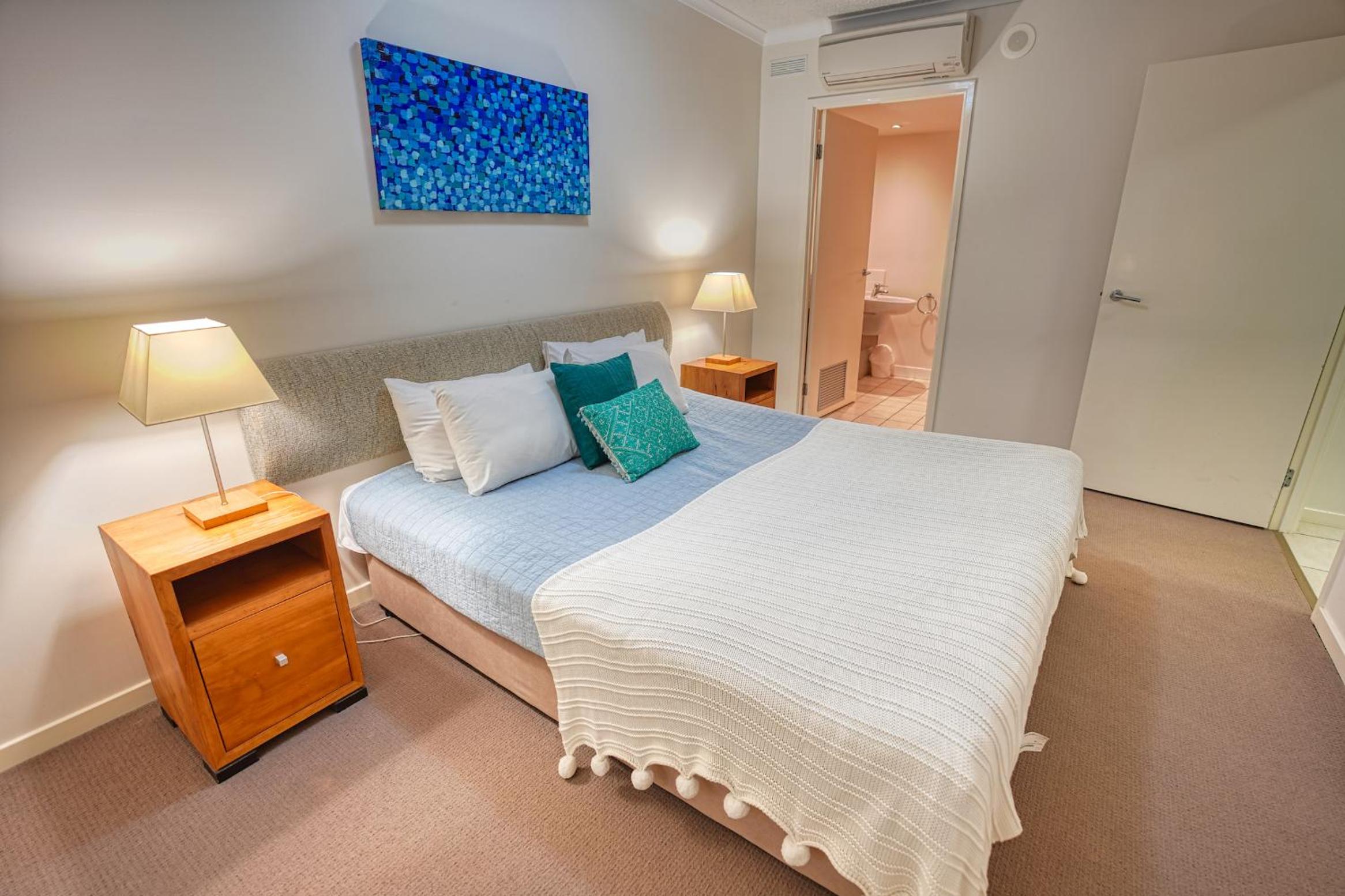 One-Bedroom Apartment - Disability Access photo 3