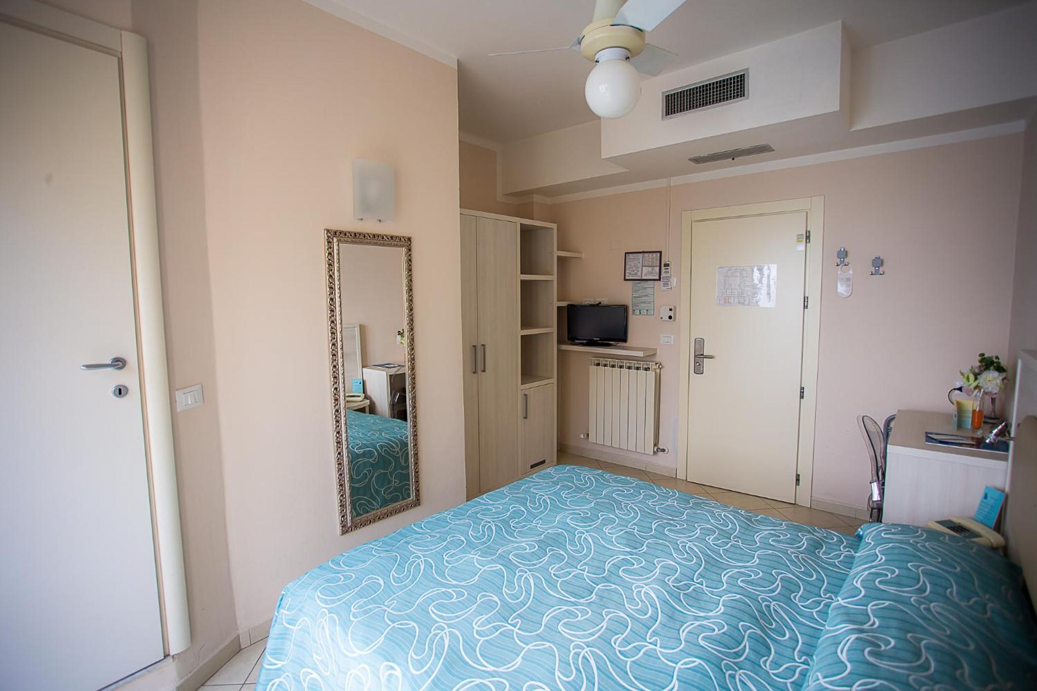 Double or Twin Room with Balcony photo 1